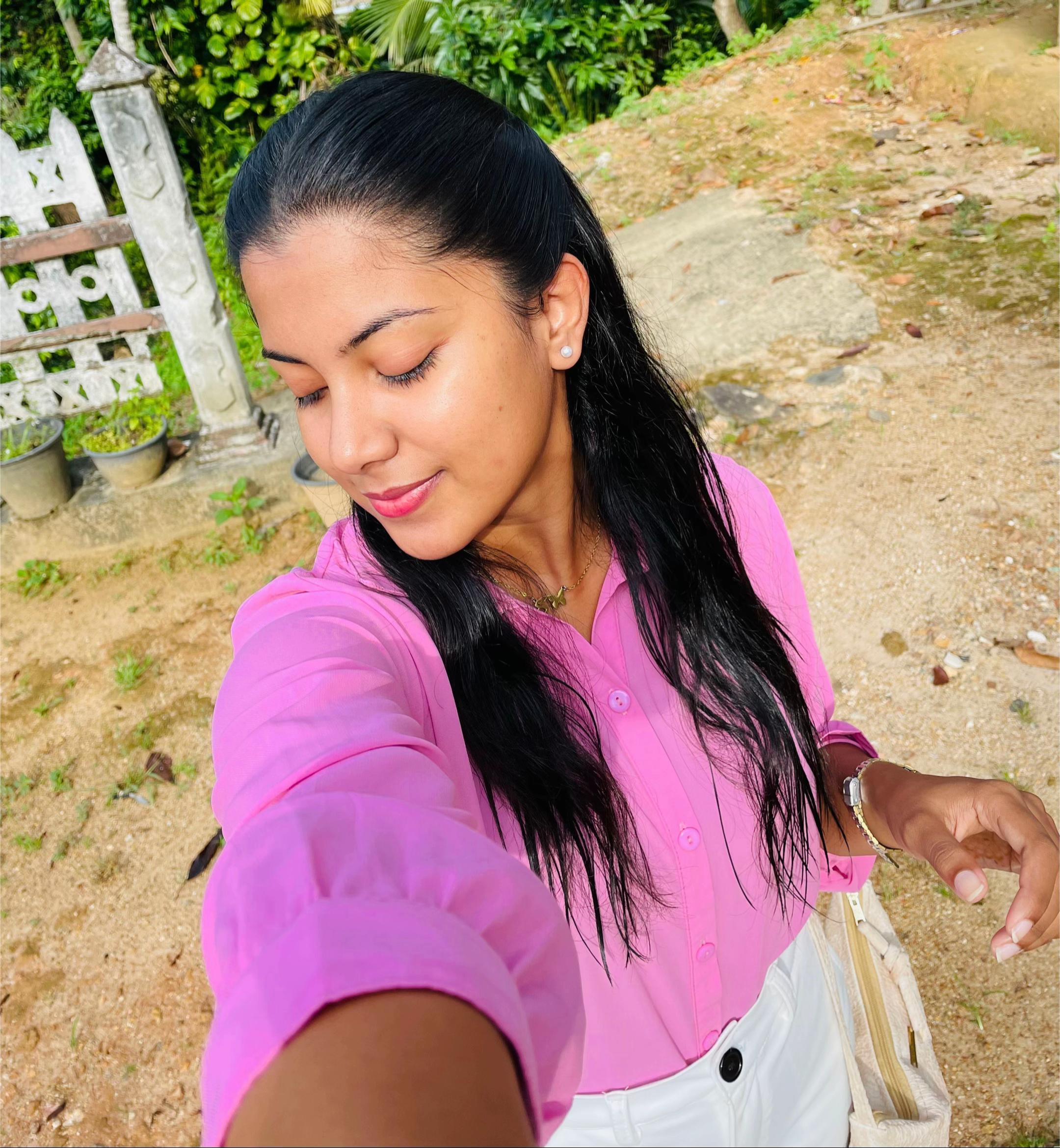 @Thilhara 👀🥀💗