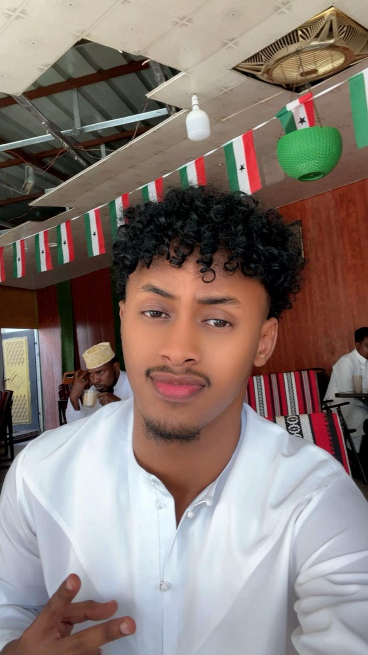@unvailabl3_