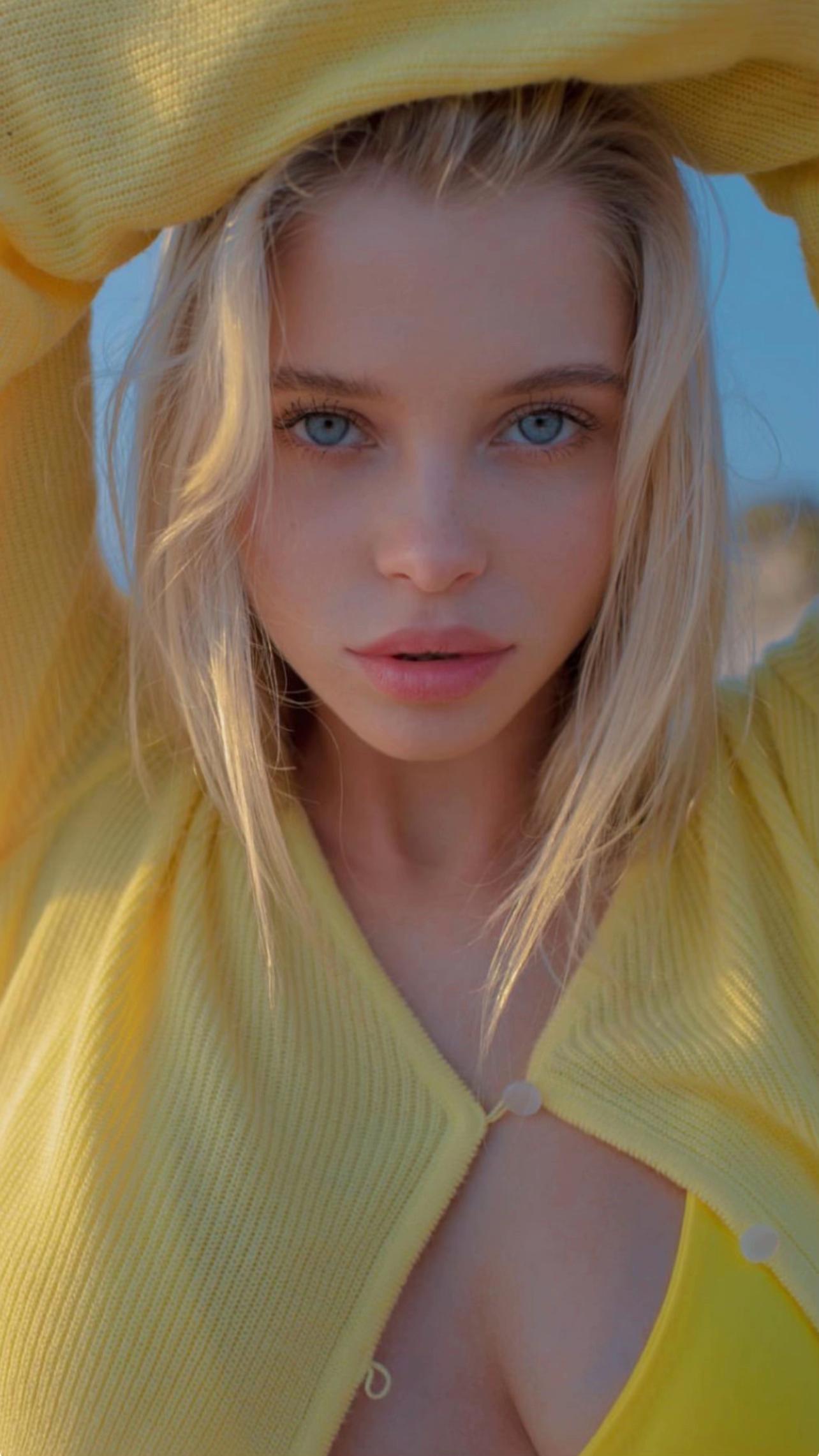 @Yelena Deripaska 🇺🇸