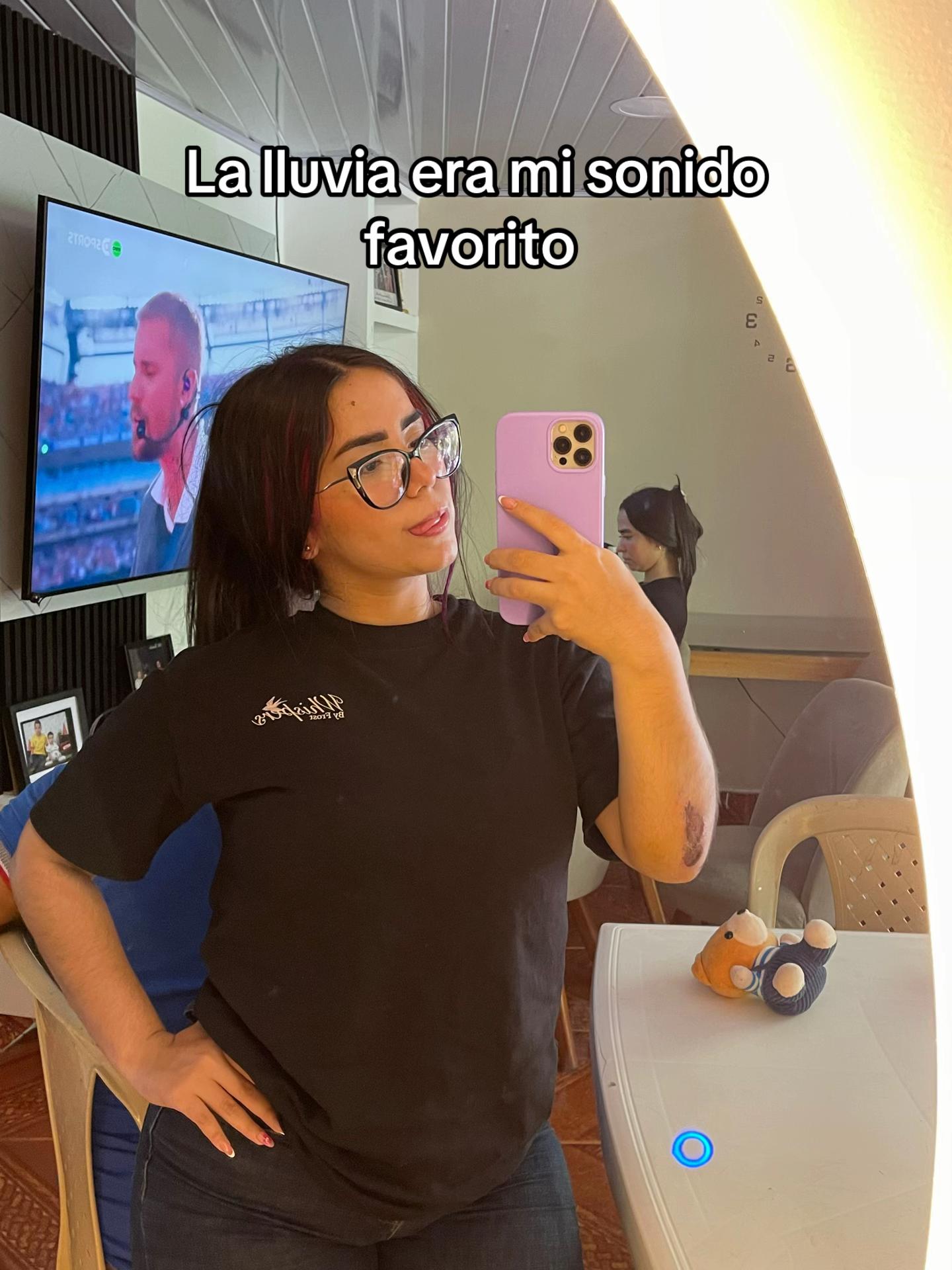 @I S A B E L L A 🕯️
