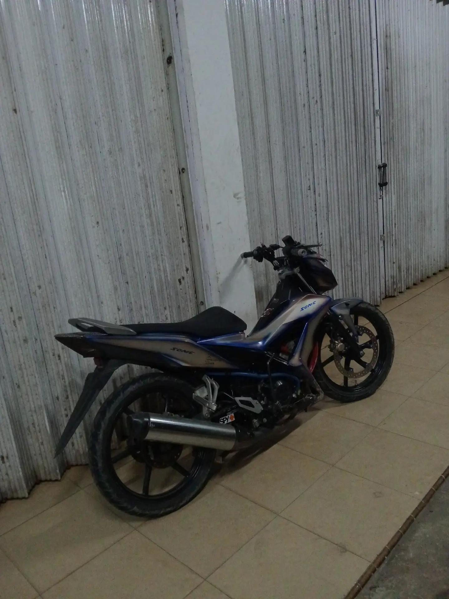 @Azril