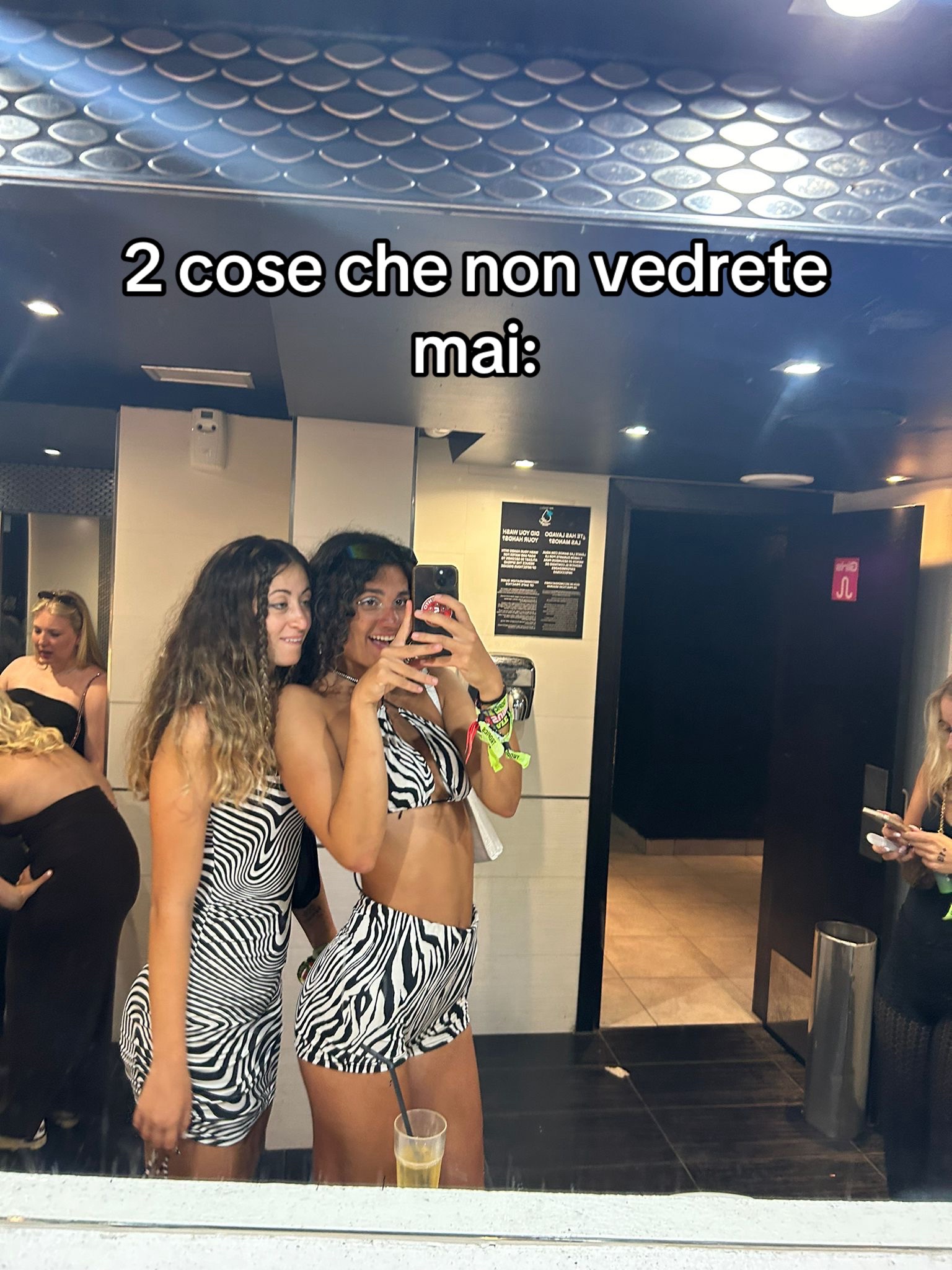 @🥂fedeandlara🥂