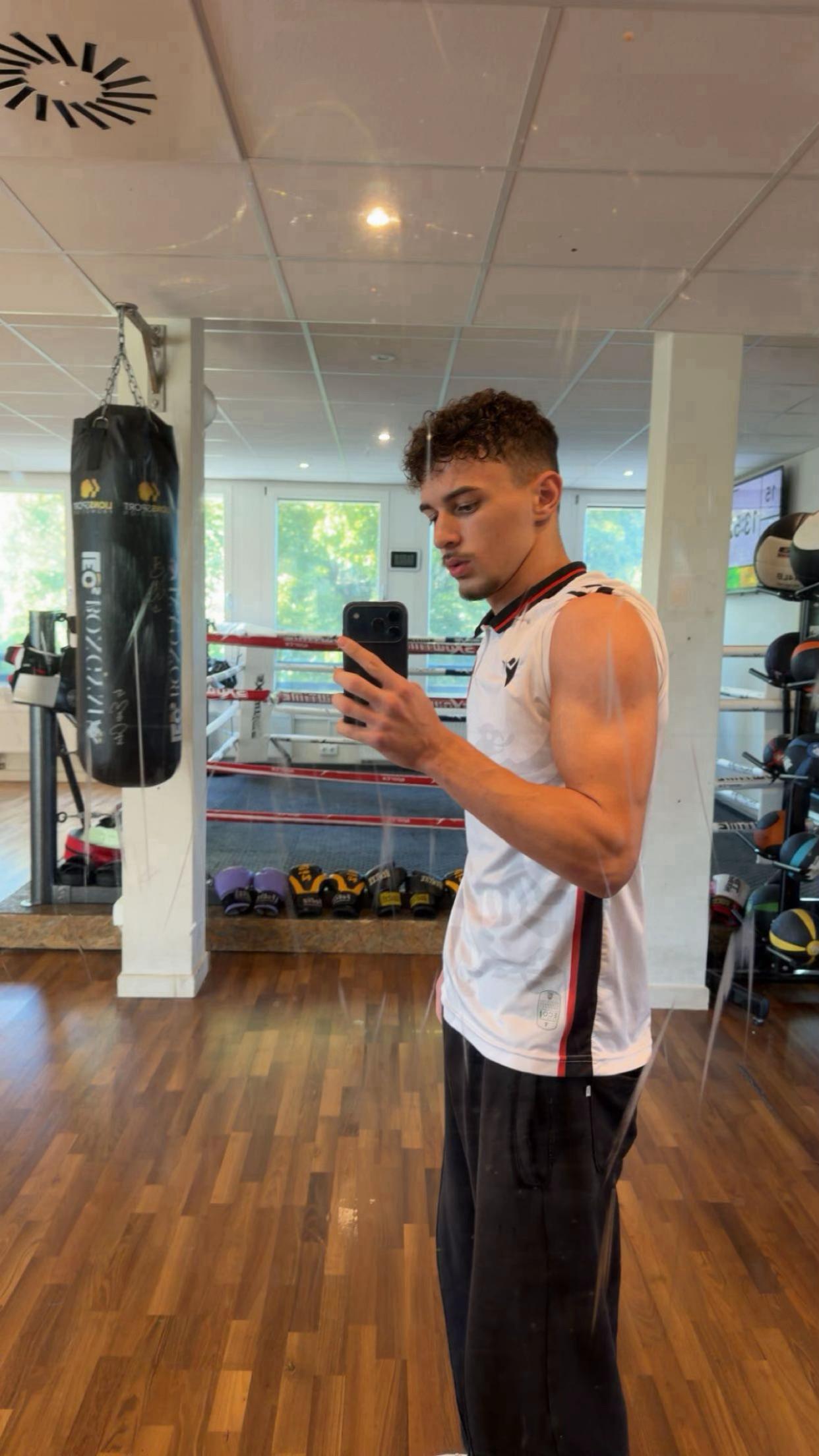 @𝐃𝐢𝐨𝐧