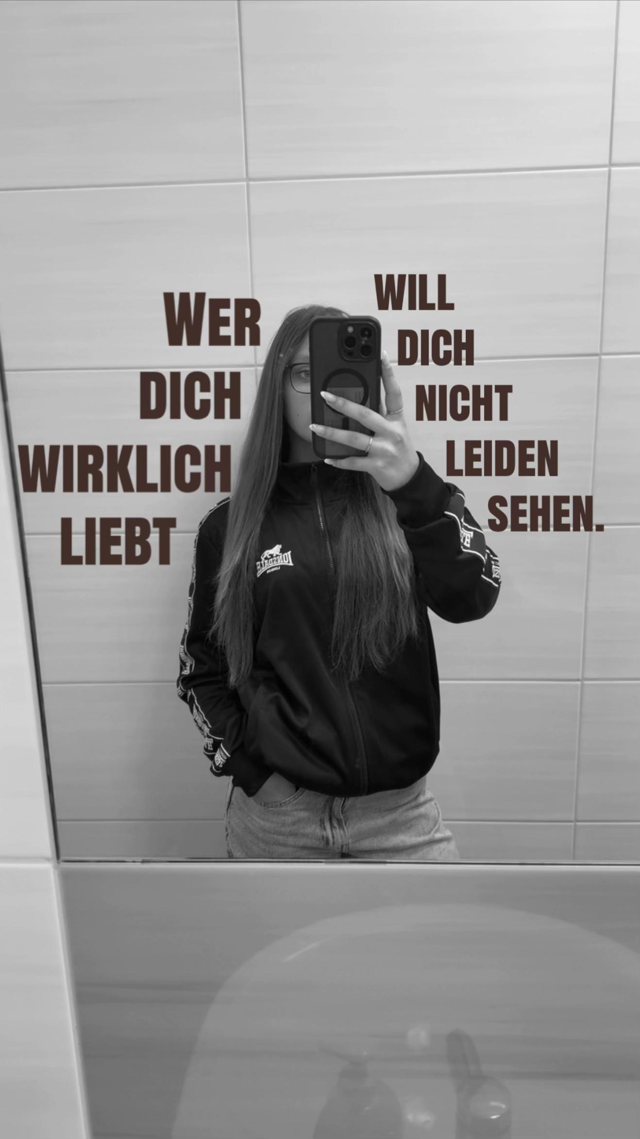 @Lena🫰🏼