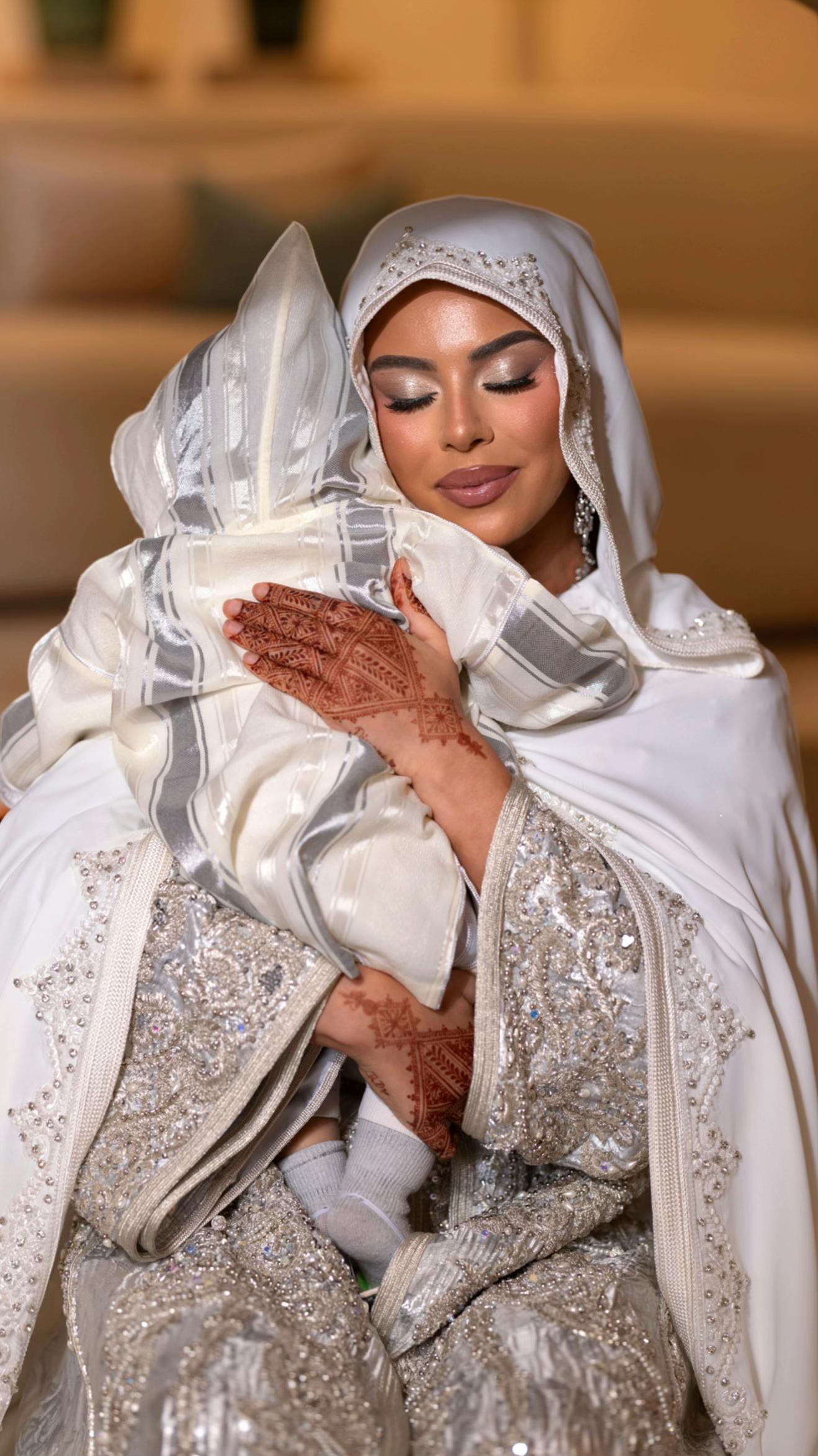 @aamani_farah