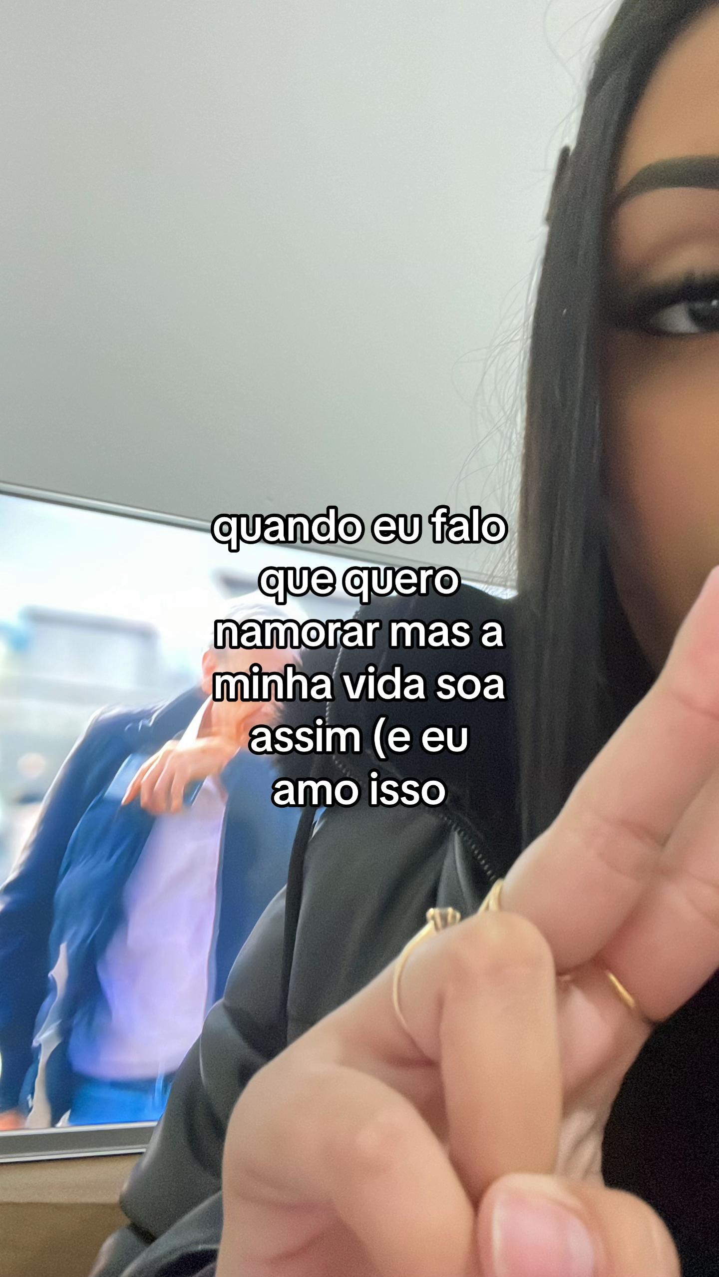 @𝐸🎀