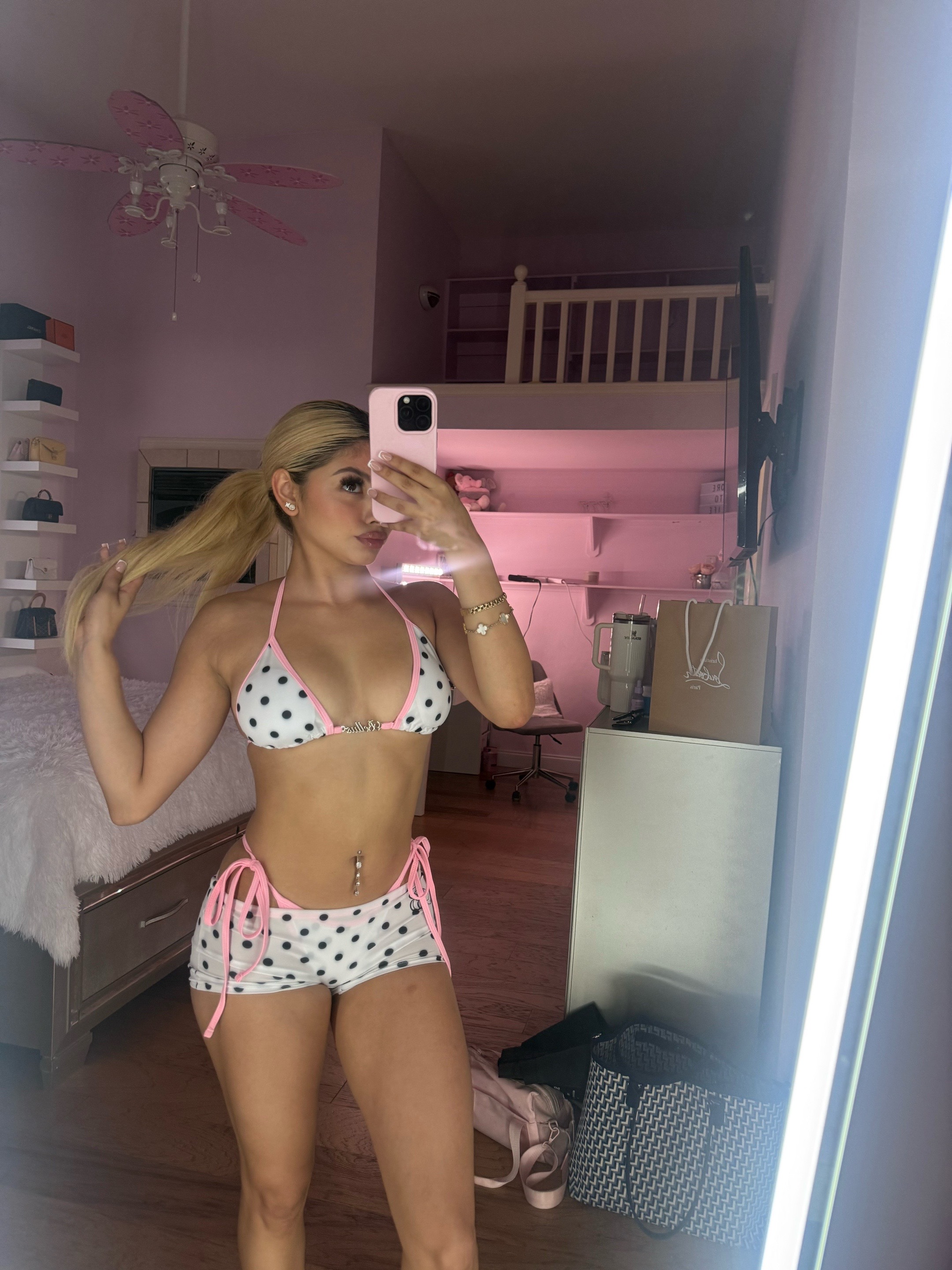 @BELLUSAPPAREL