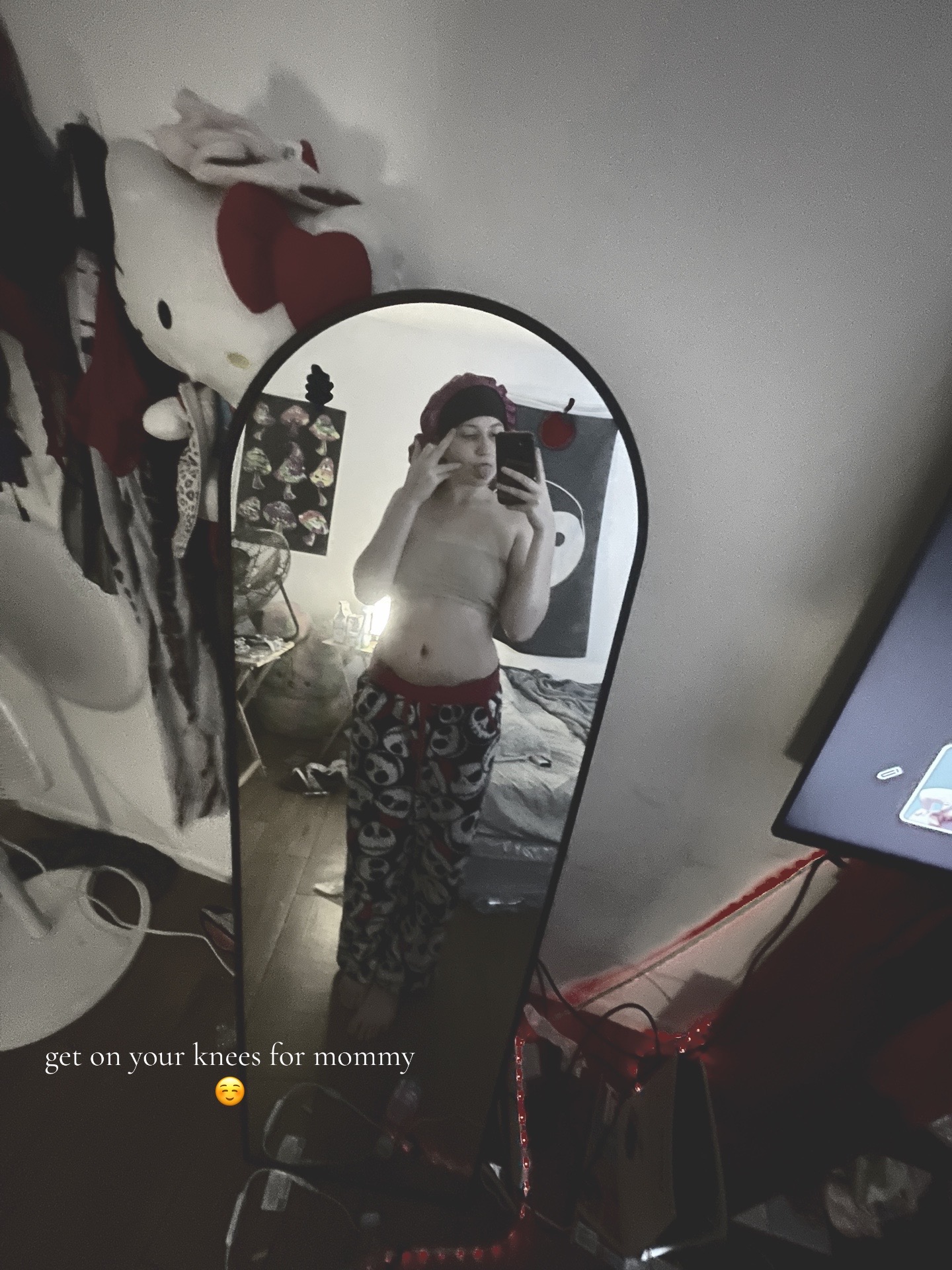 @👻