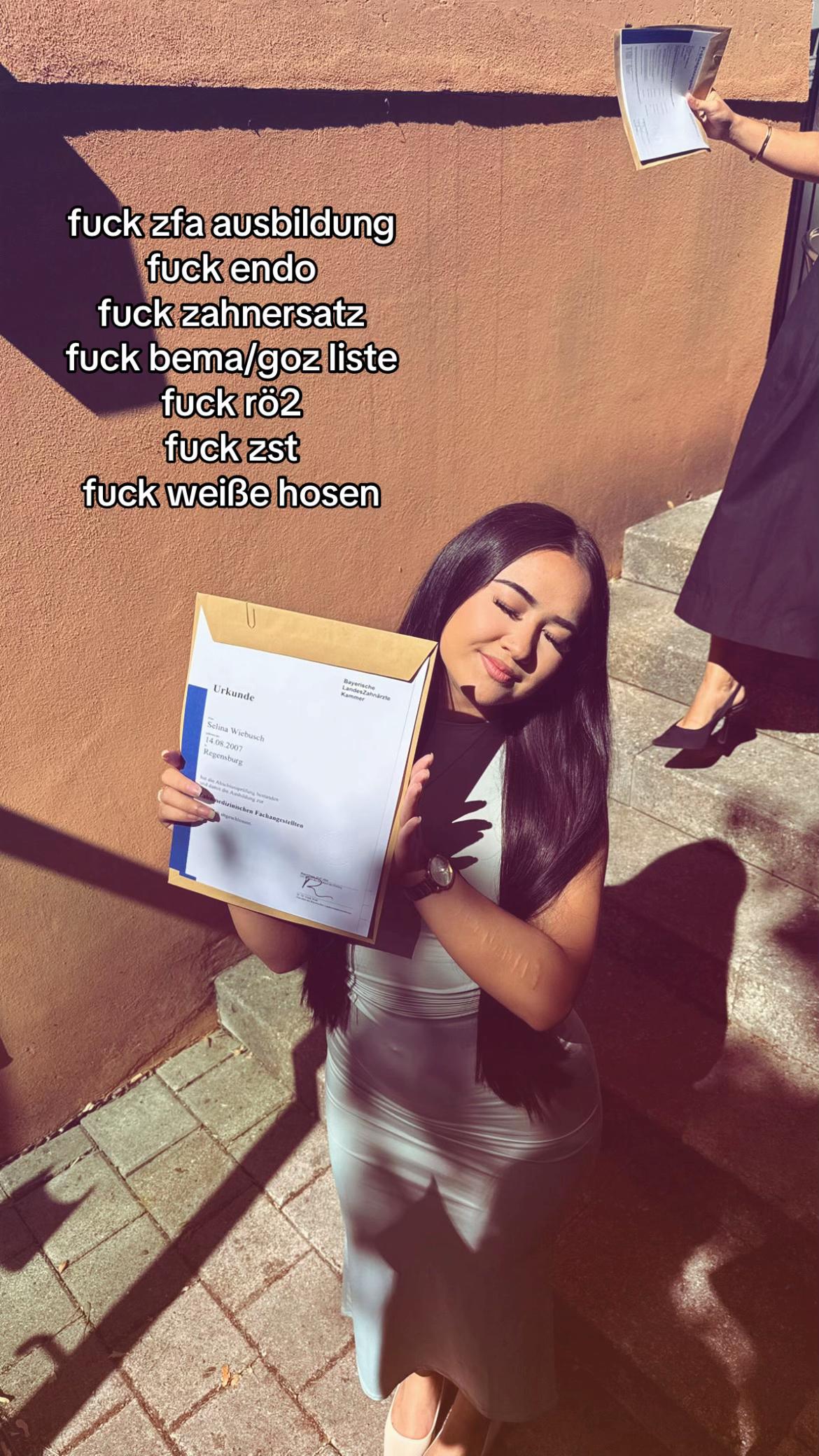 @sᥱᥣ&iota;ᥒᥲ ෆ