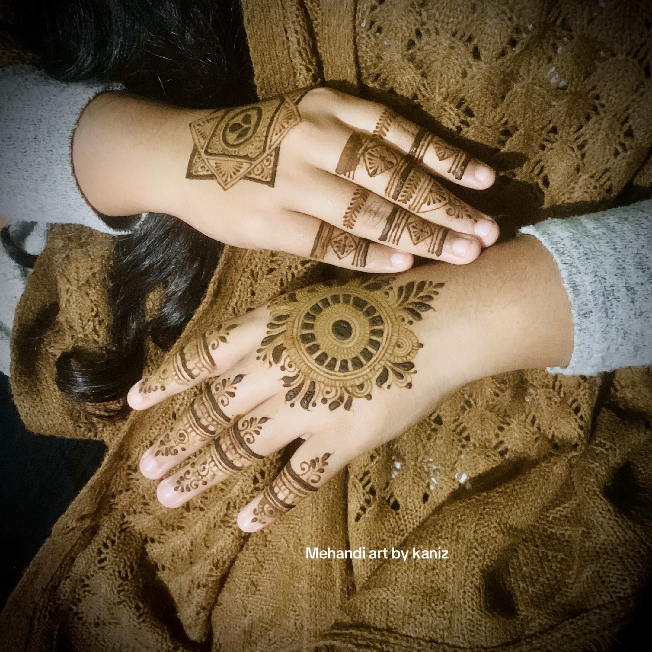 @Mehandi art by kaniz