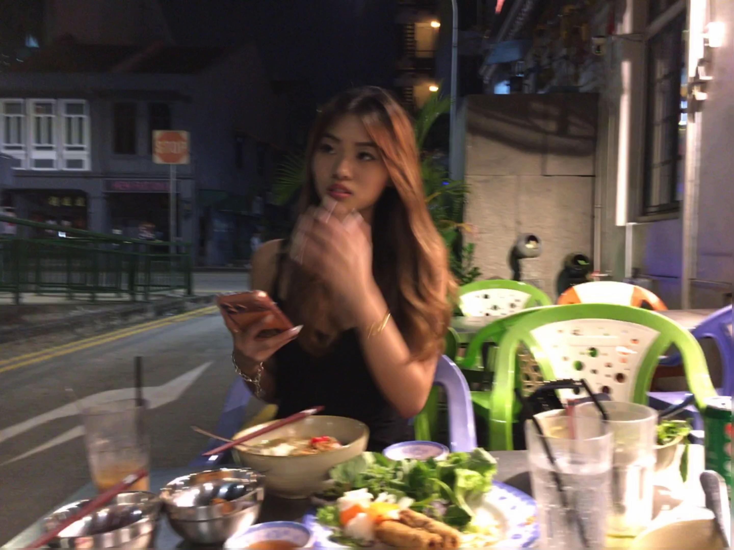 @laura