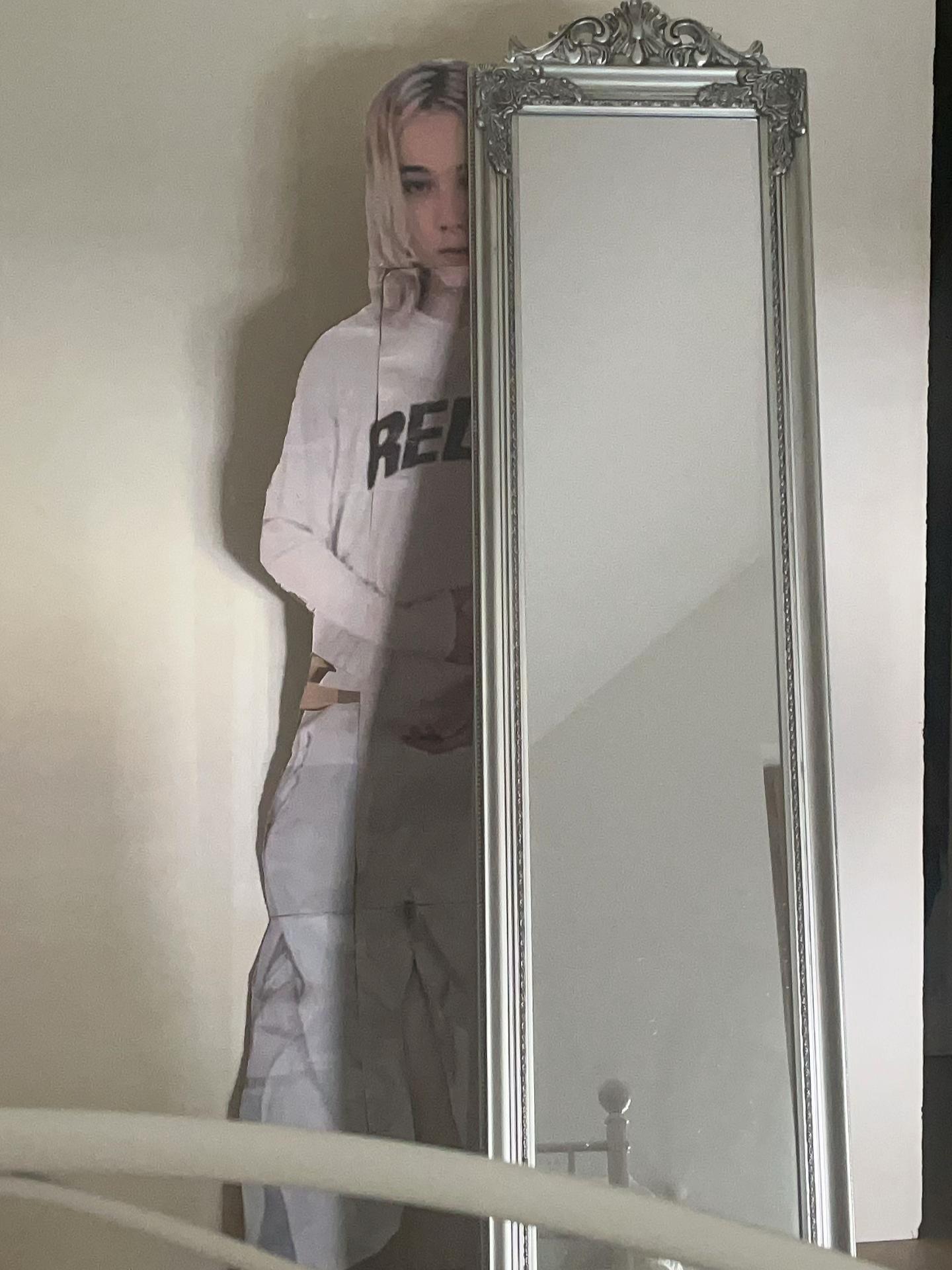 @j