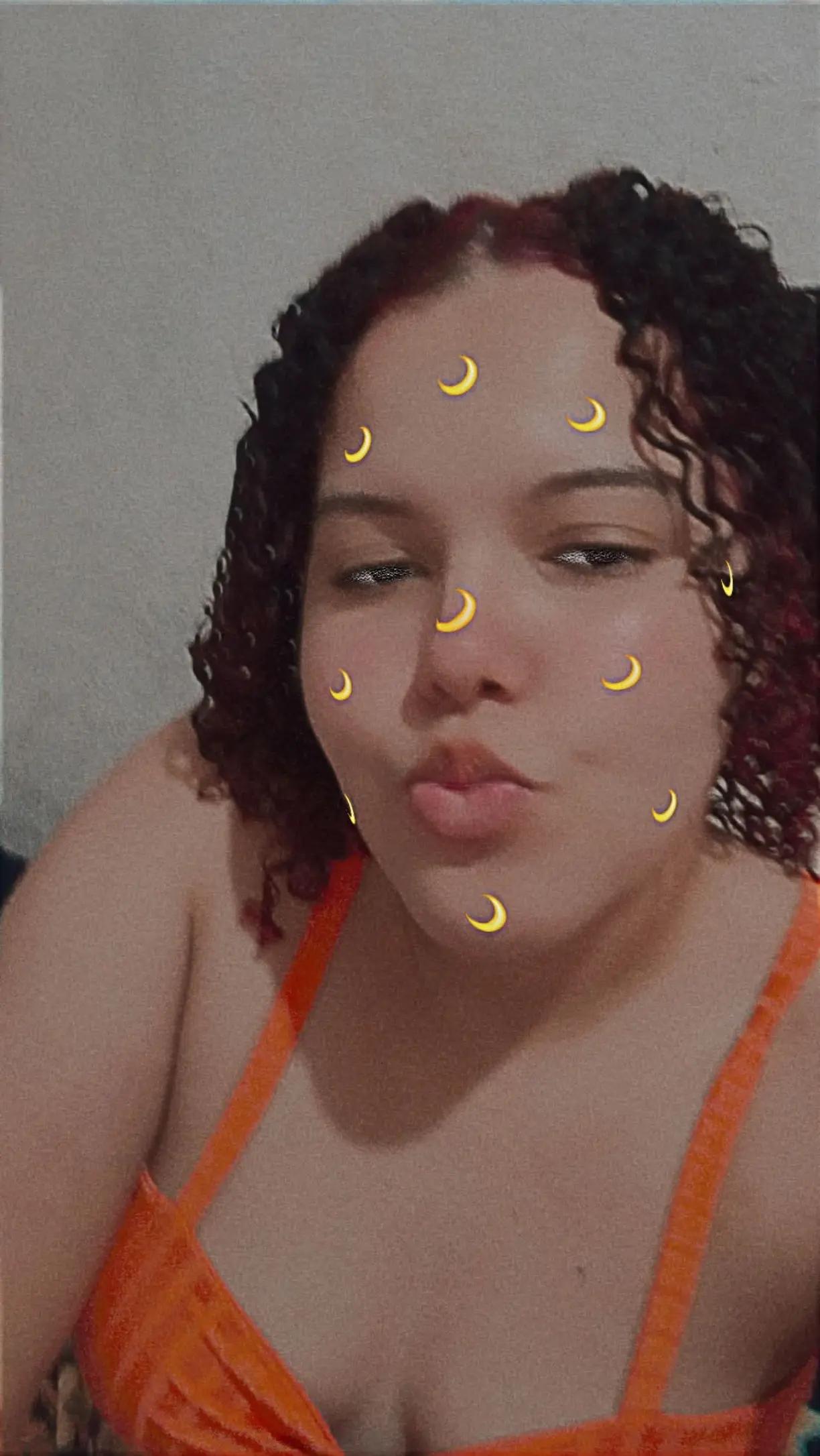 @Emilly Maria
