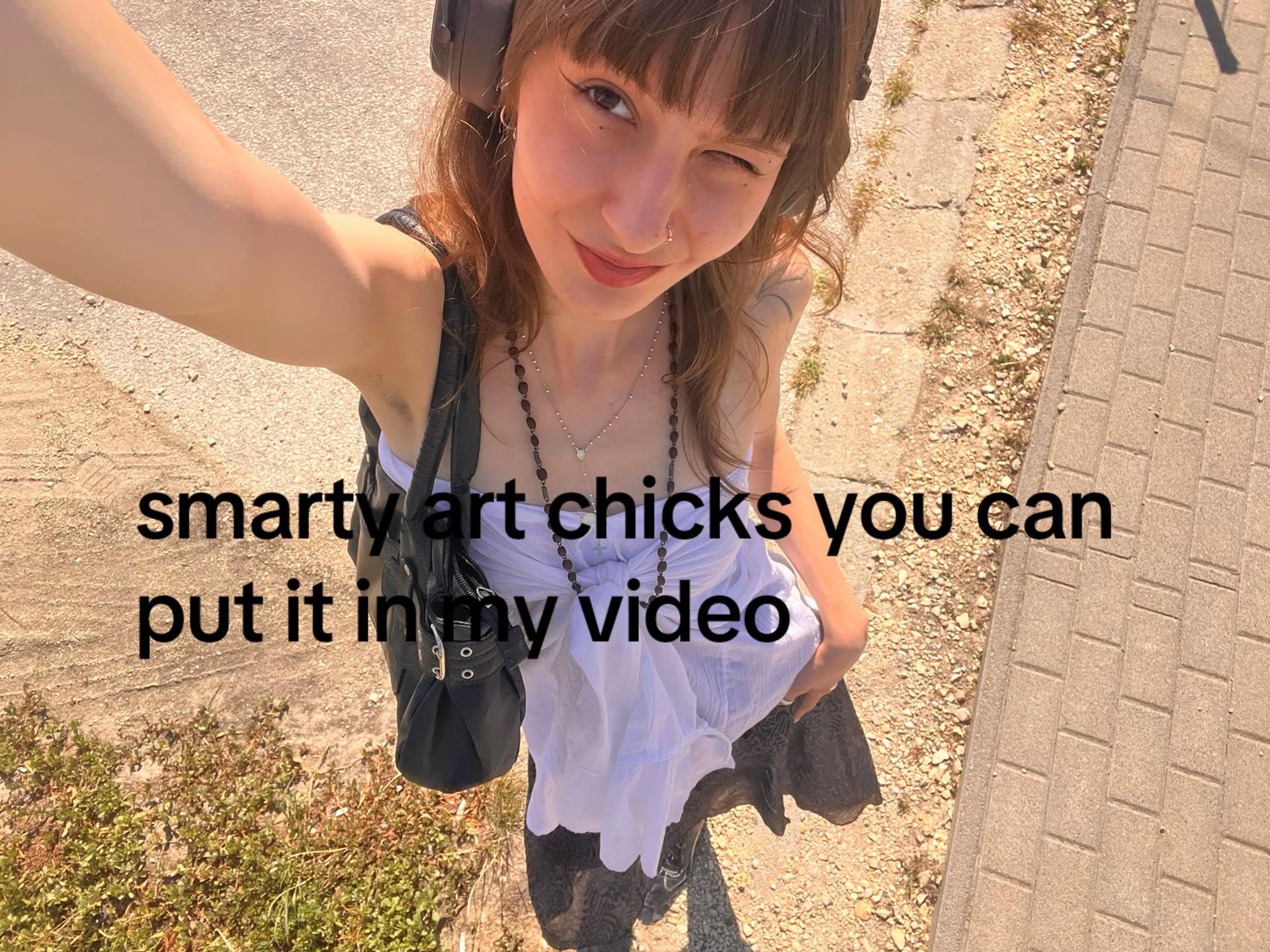 @𝒶𝓇𝑖𝓂·.༄࿔
