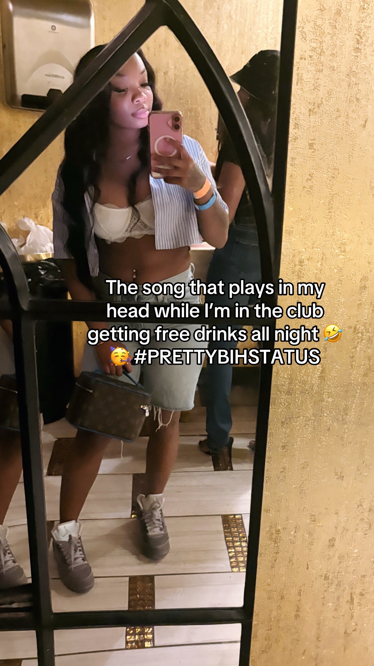 @jaylaiyonaa