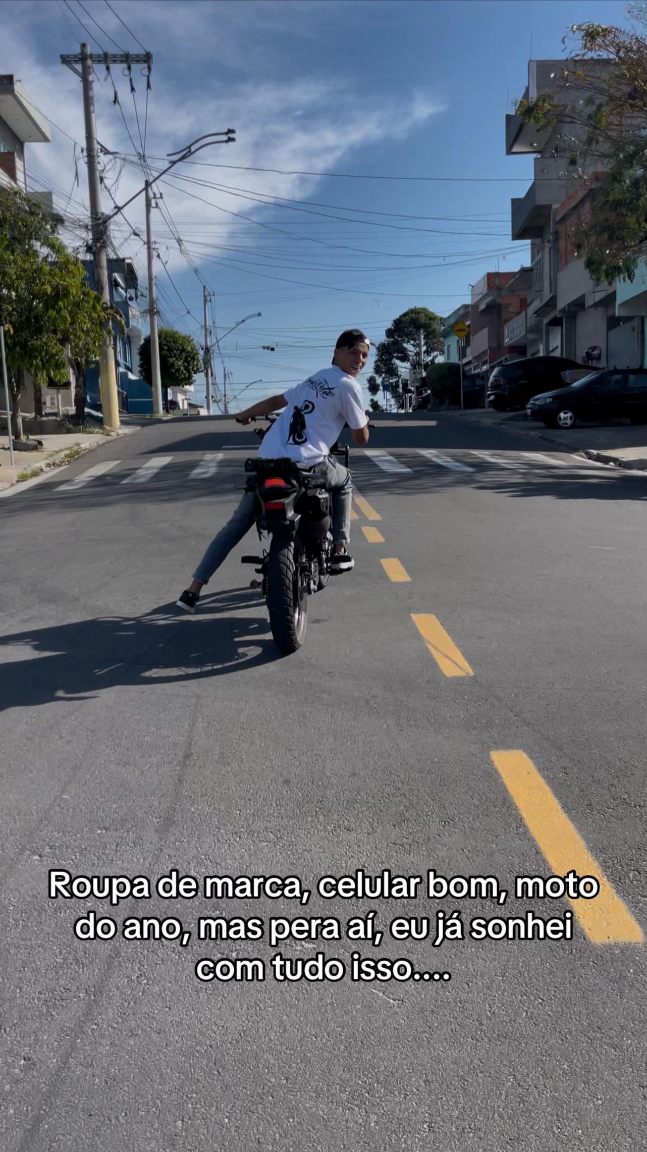 @neooroze