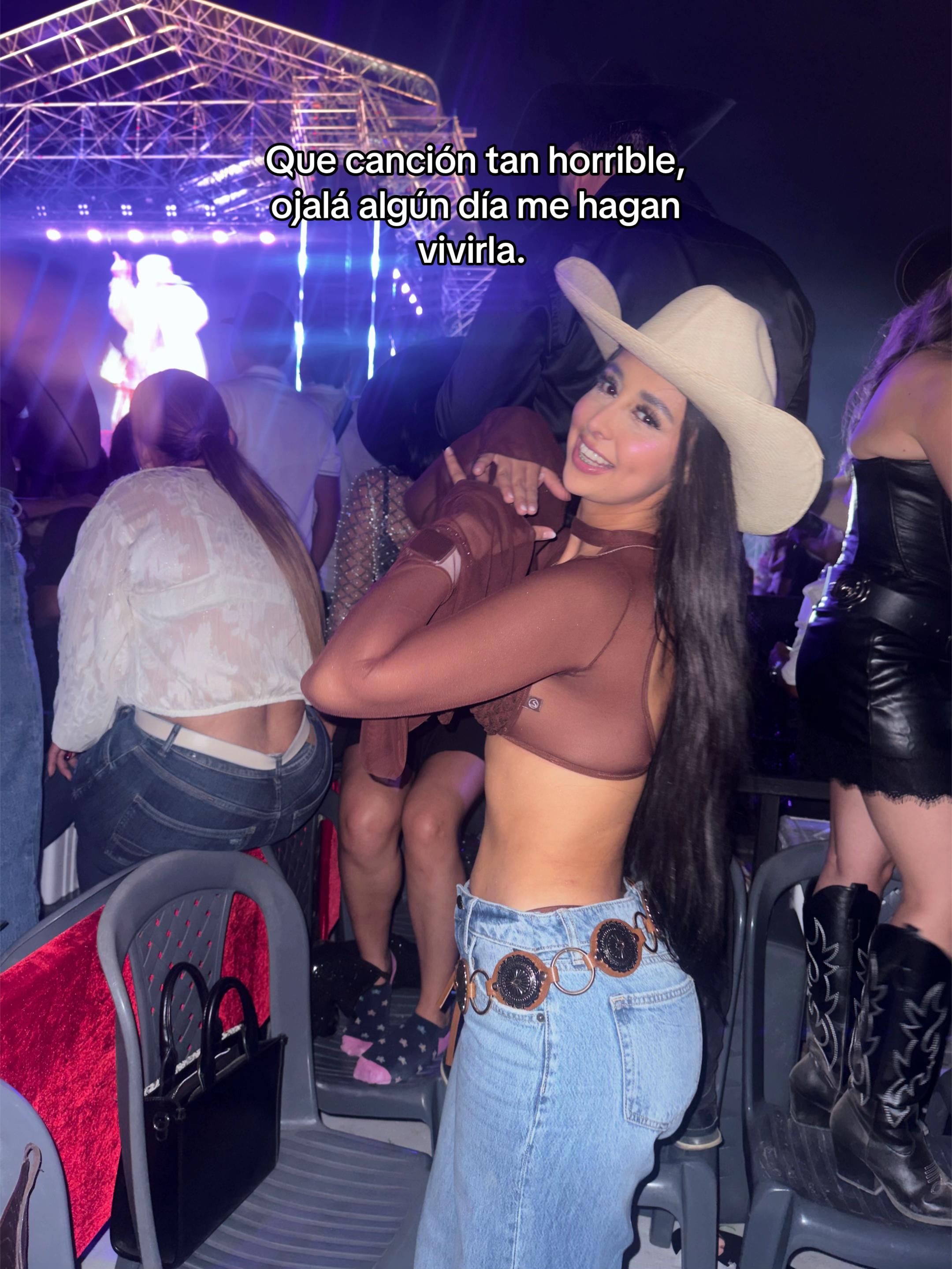 @Karen Dayana🐝