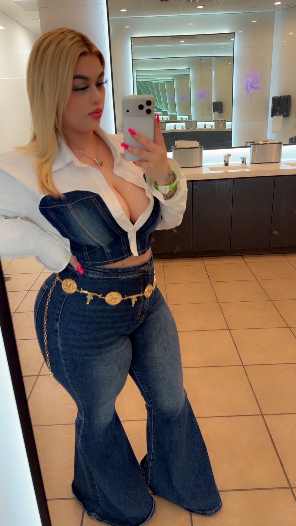 @sabrinanicole817