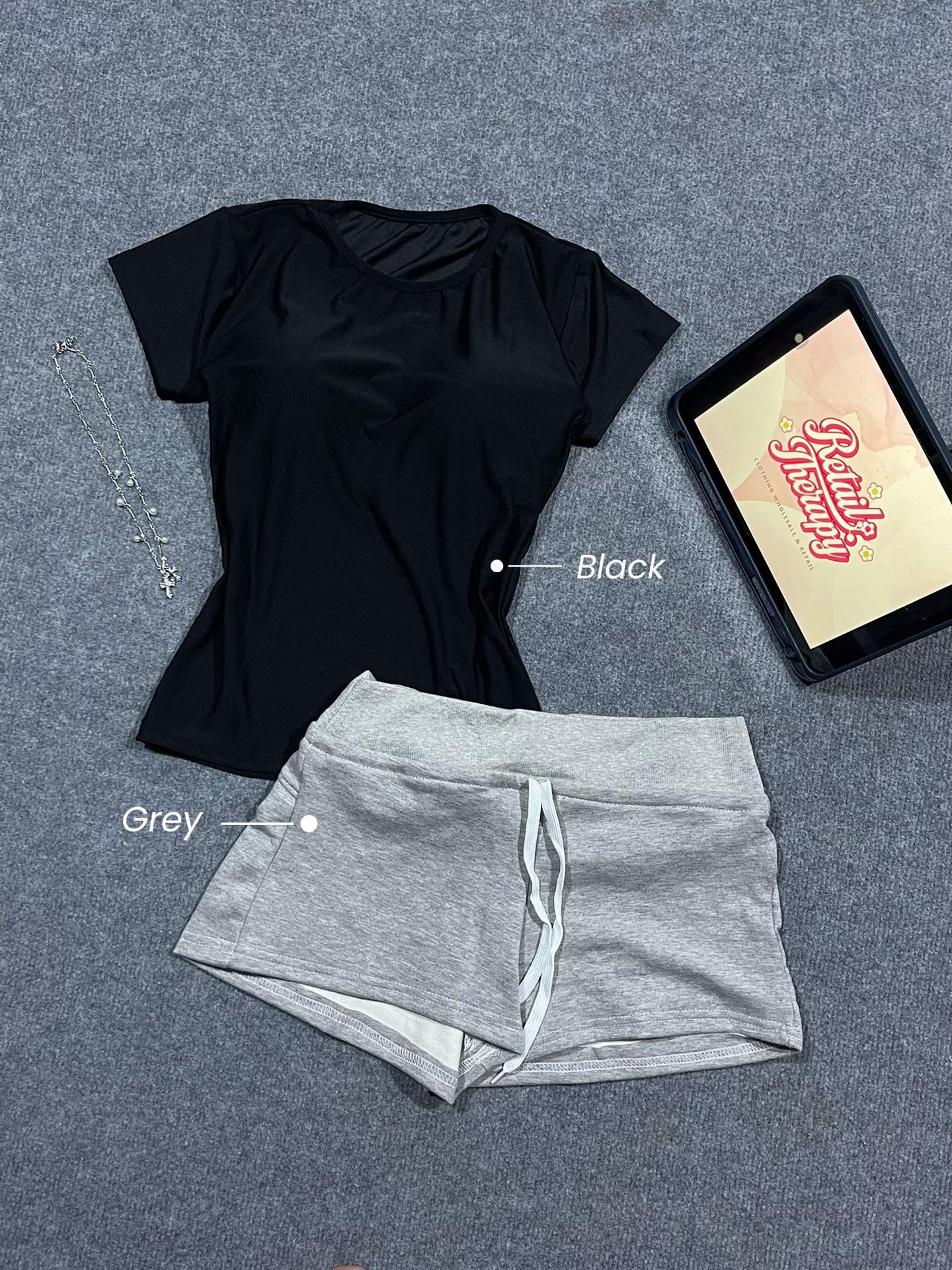 @ೀ Retail Therapy ೀ (ရီတေးသရဖီ)