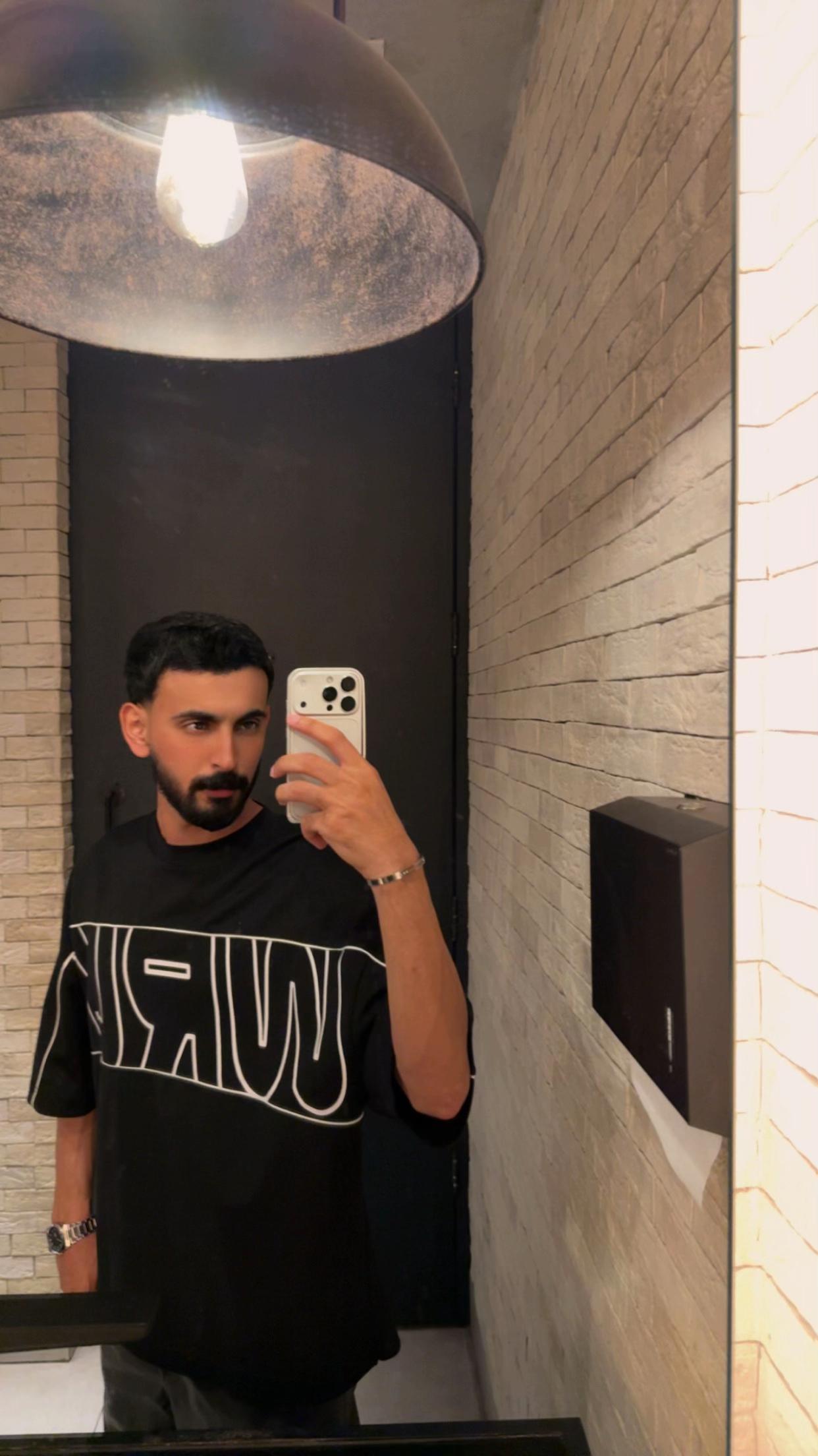 @𝑭𝑨𝑹𝑬𝑺🦞.