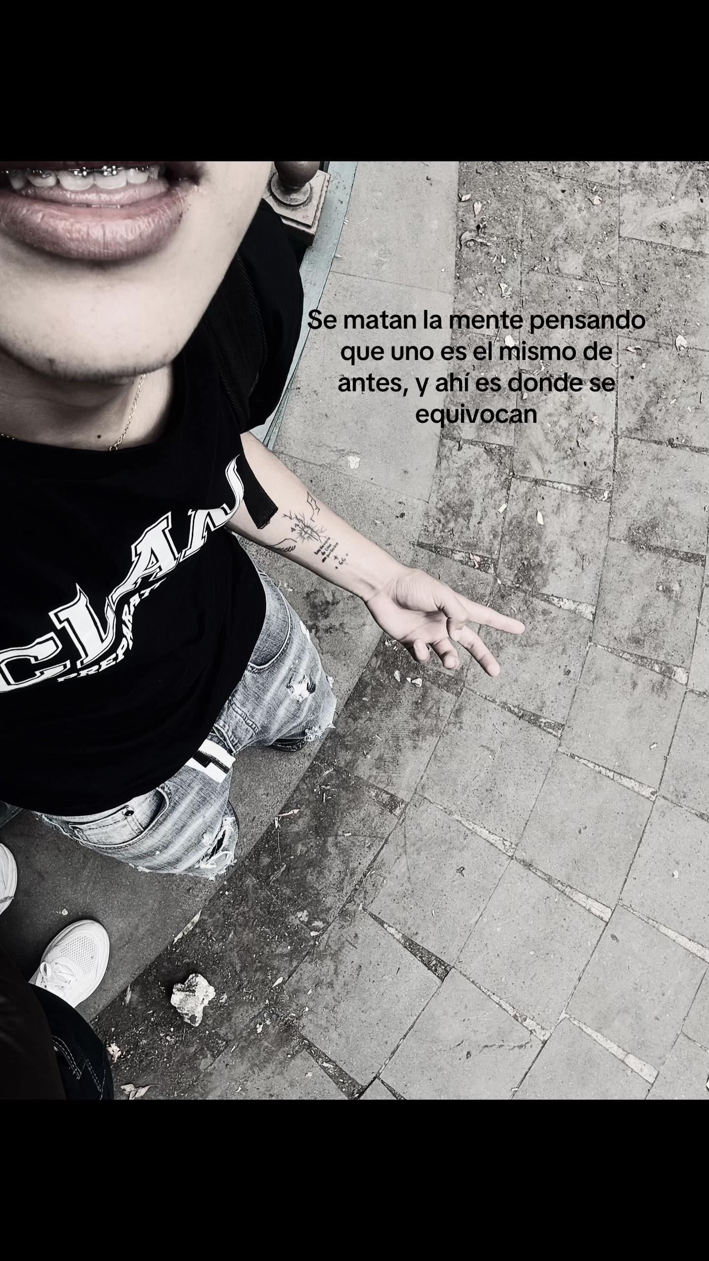 @👻