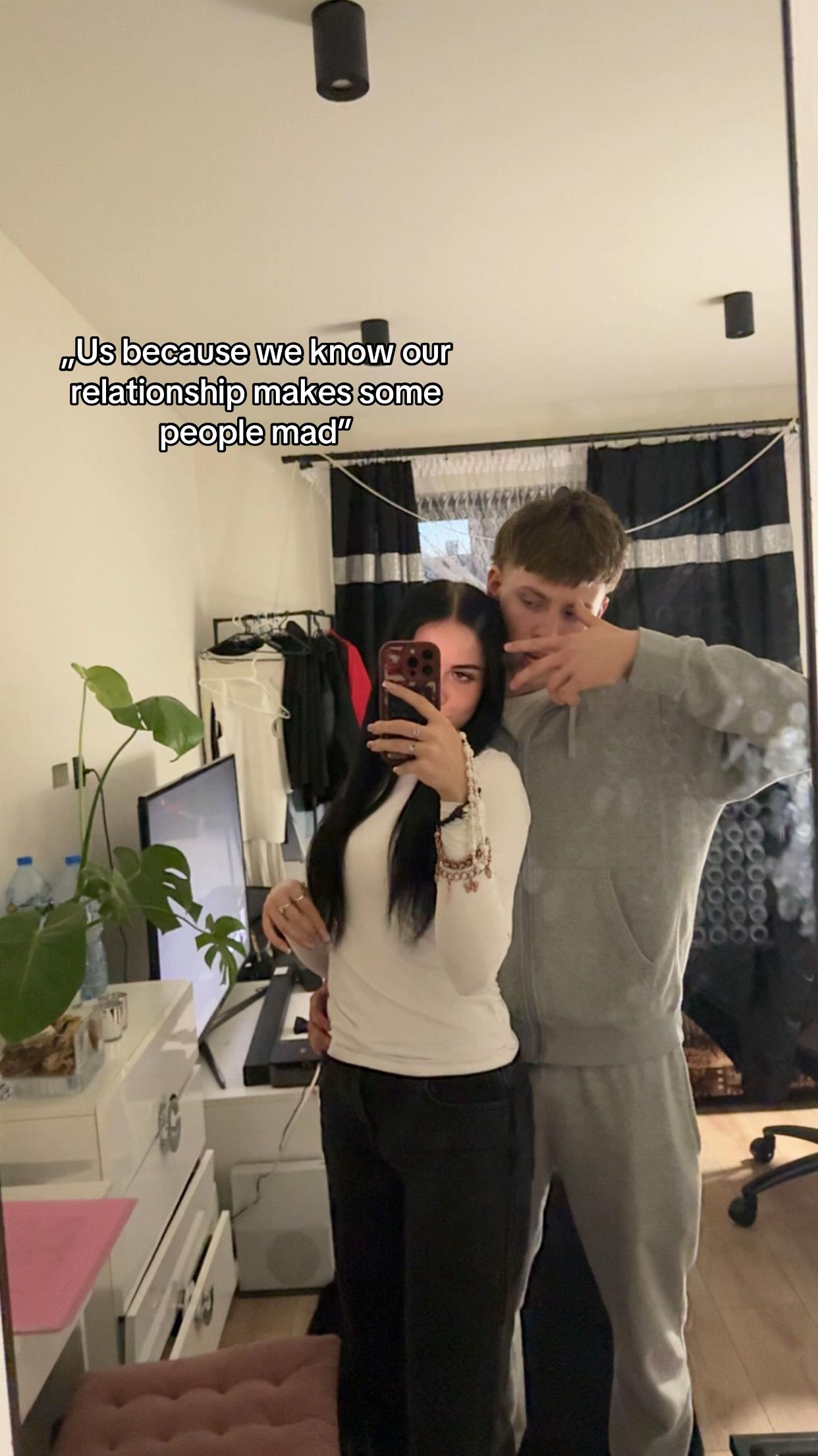 @𝓝𝓲𝓬𝓸𝓵𝓵𝓪