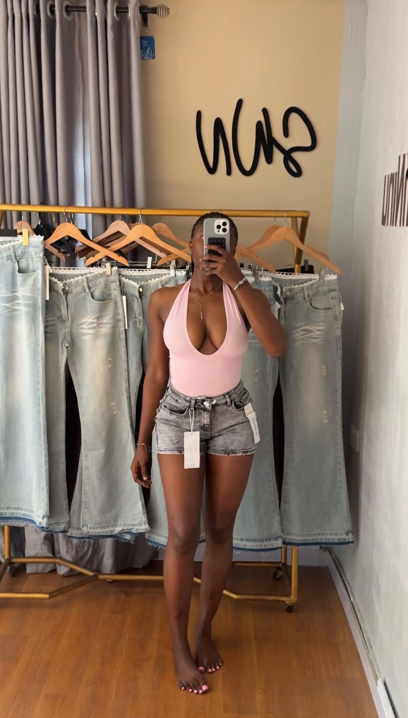 @ShopWithNinu
