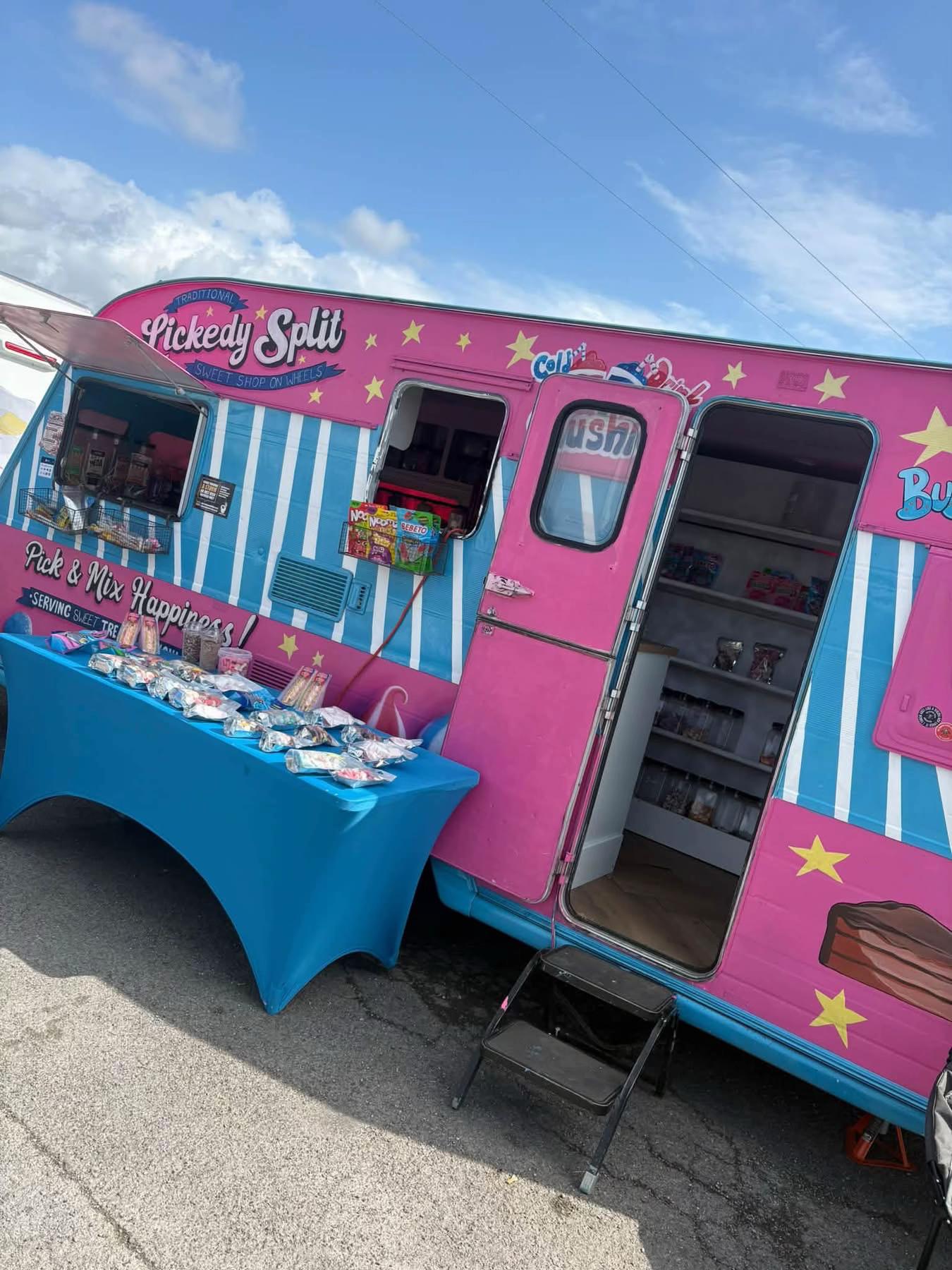 @Lickedy split treat caravan