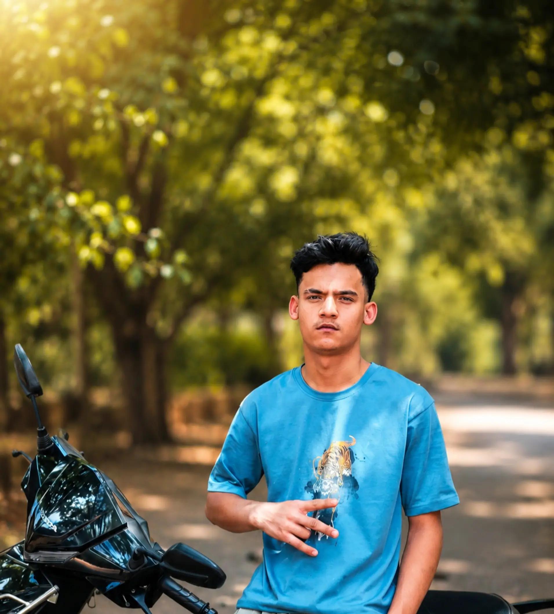 @MR.....Thapa Kazi ❤️🩹😘