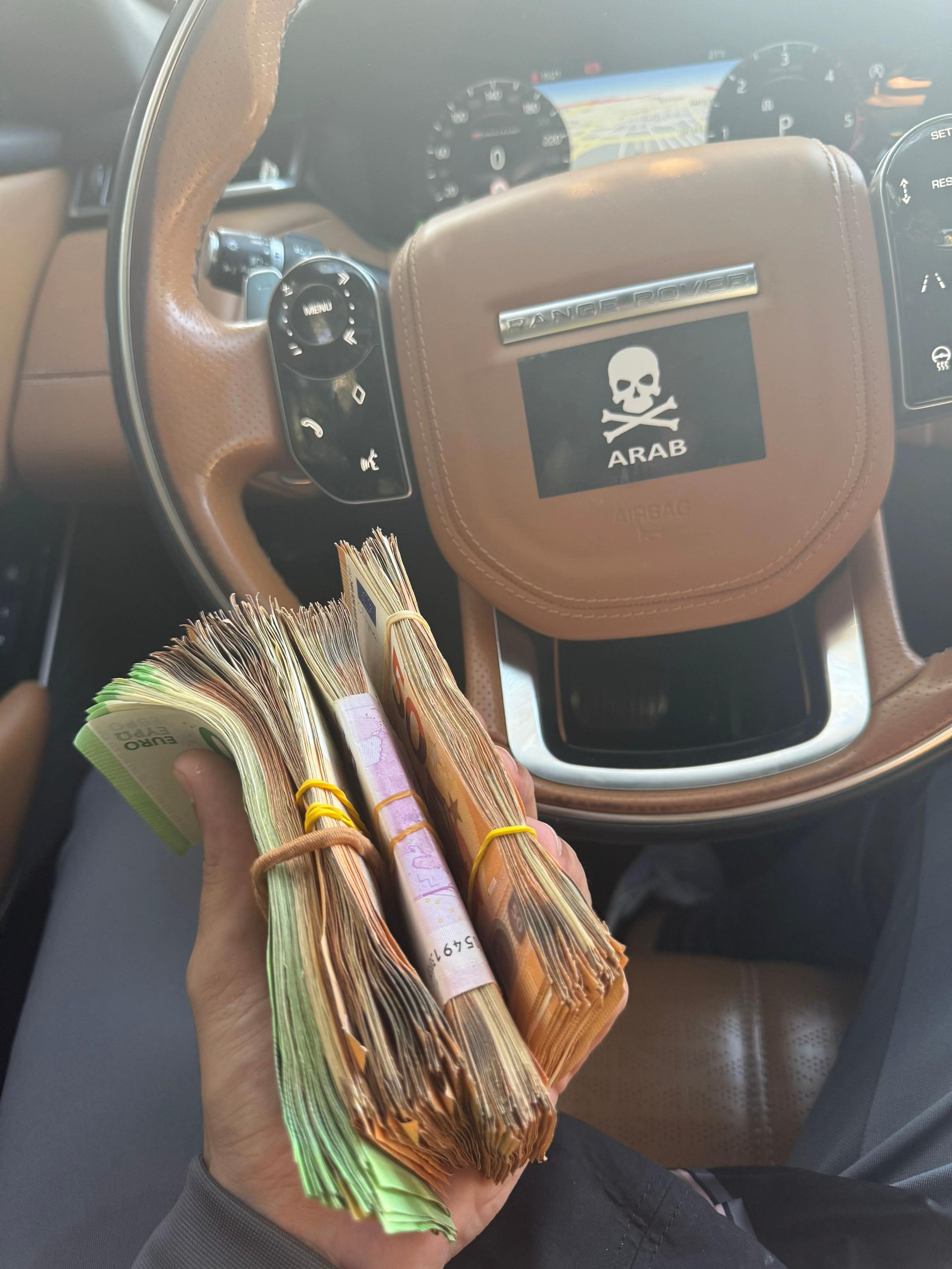 @Arab 🏴☠️