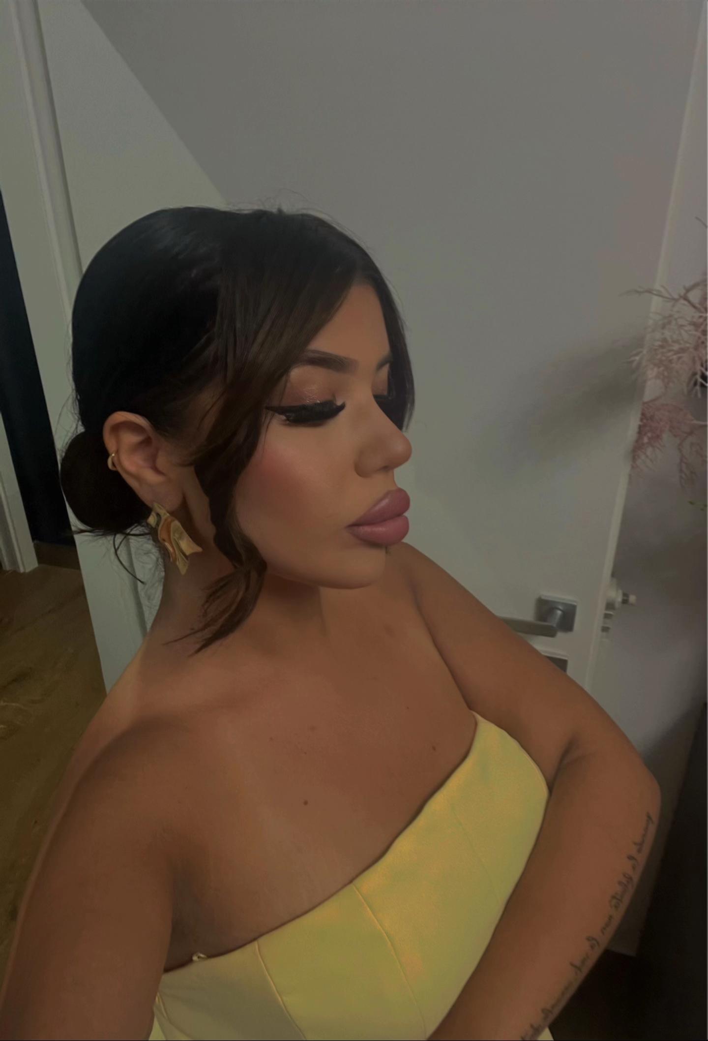 @𝒜𝒫