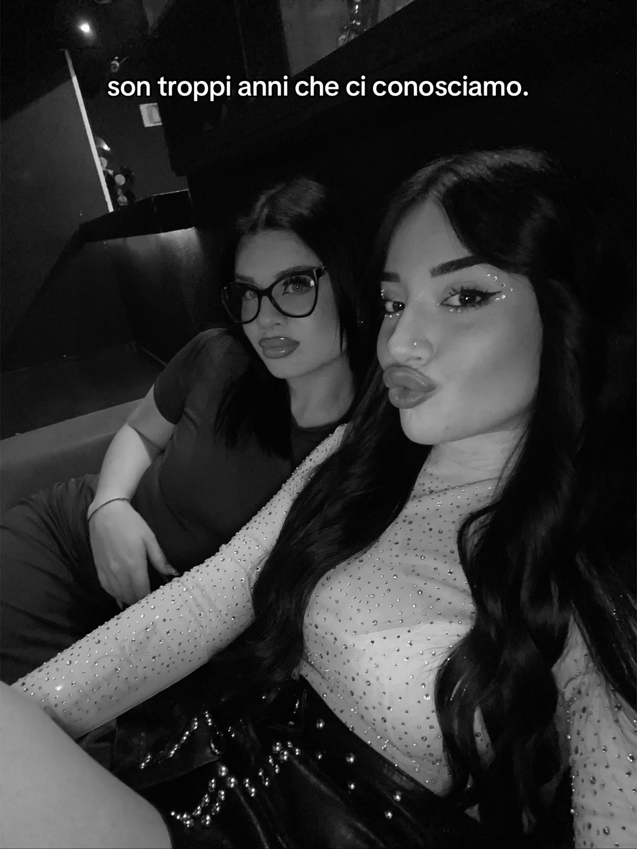@Elena🦋