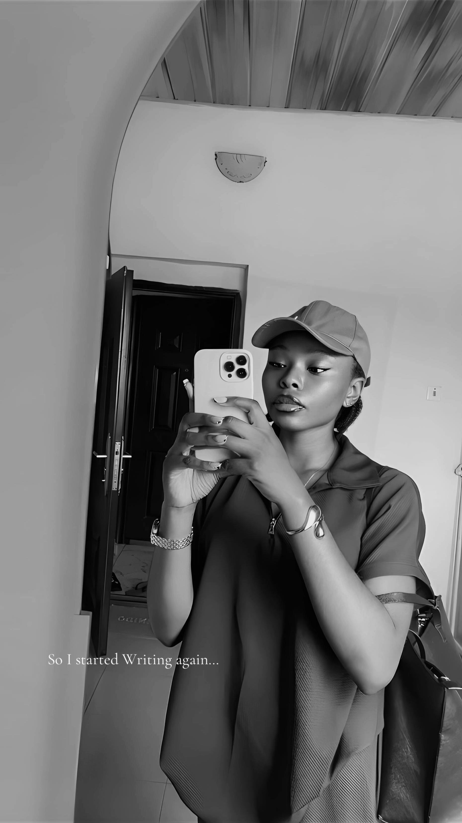 @𝒯𝒶𝓃𝑔𝒾𝓇𝓁💋🥂