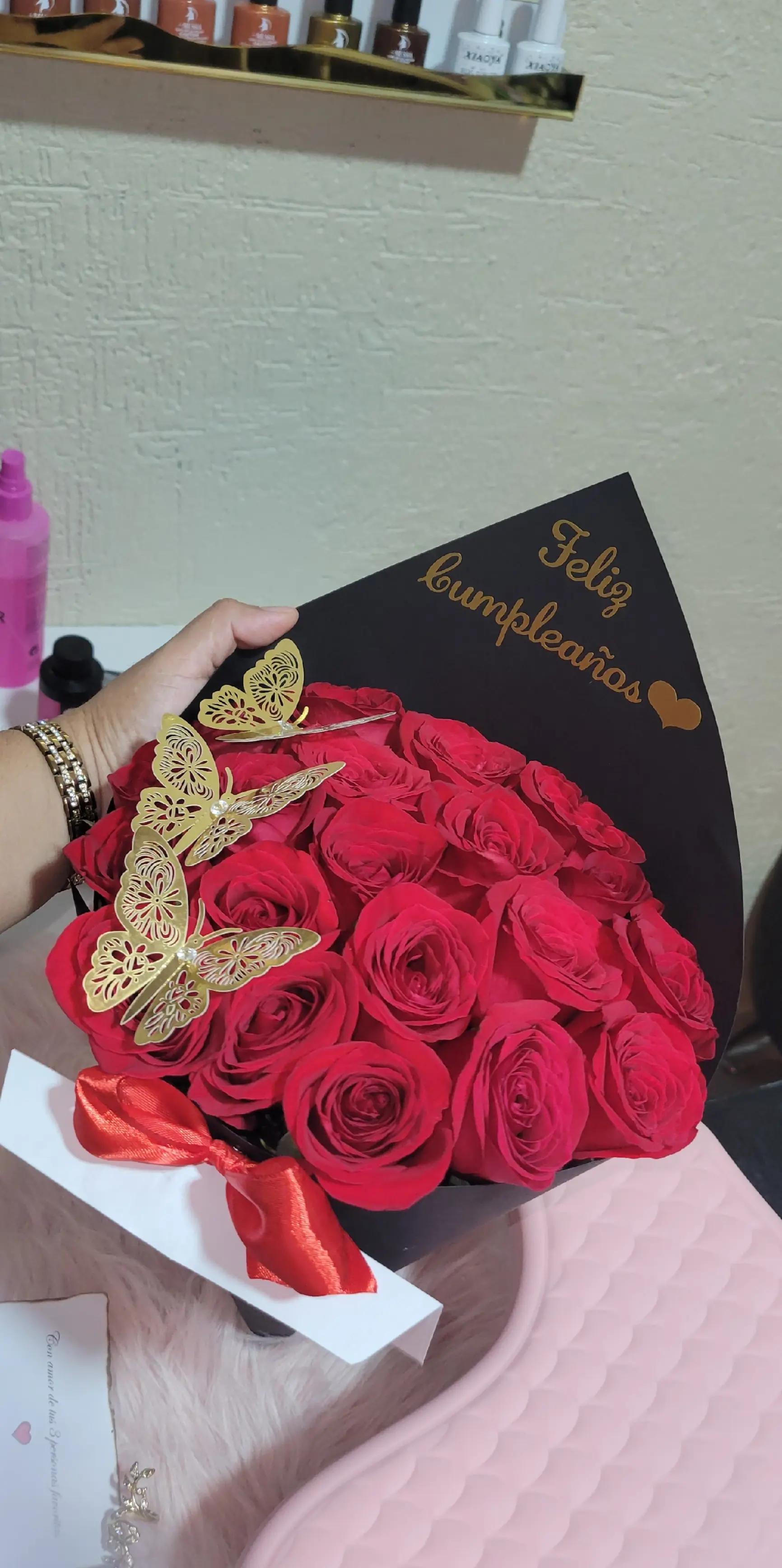 @𝓐𝓷𝓪 𝓜𝓸𝓷𝓽𝓮𝓻𝓸