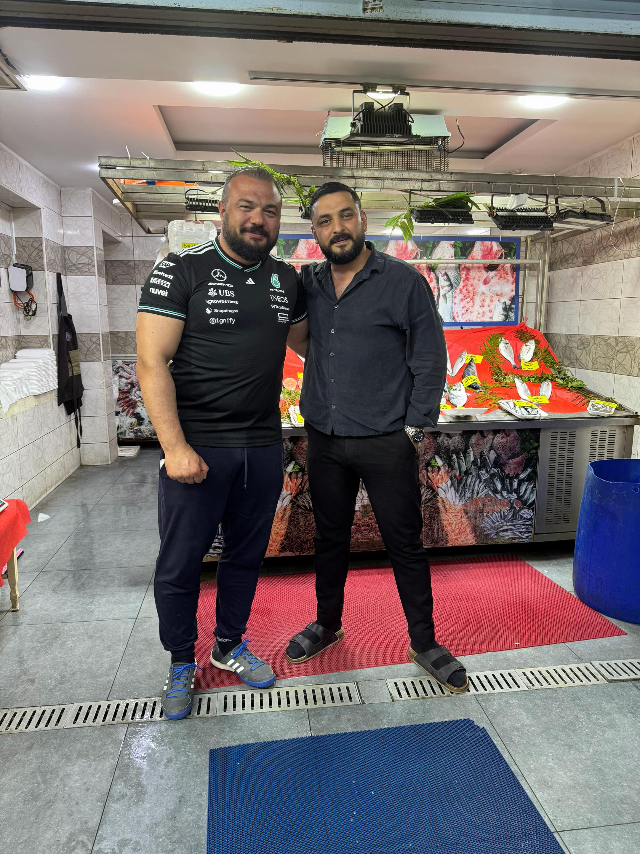 @SerhatSarı&ccedil;i&ccedil;ek