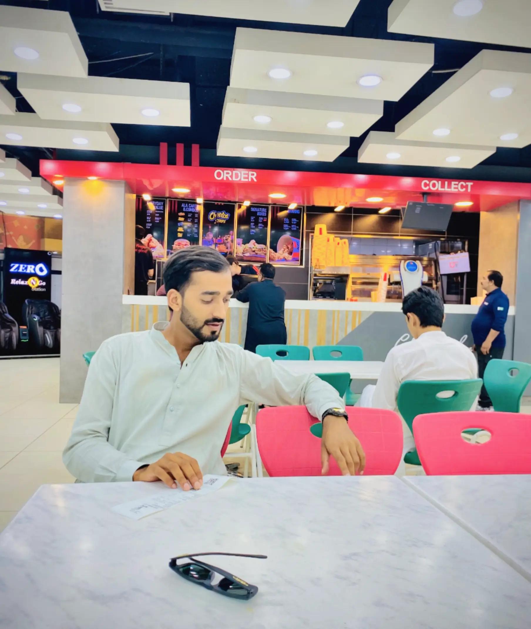 @حیدر کھوکھر 🌸🫠