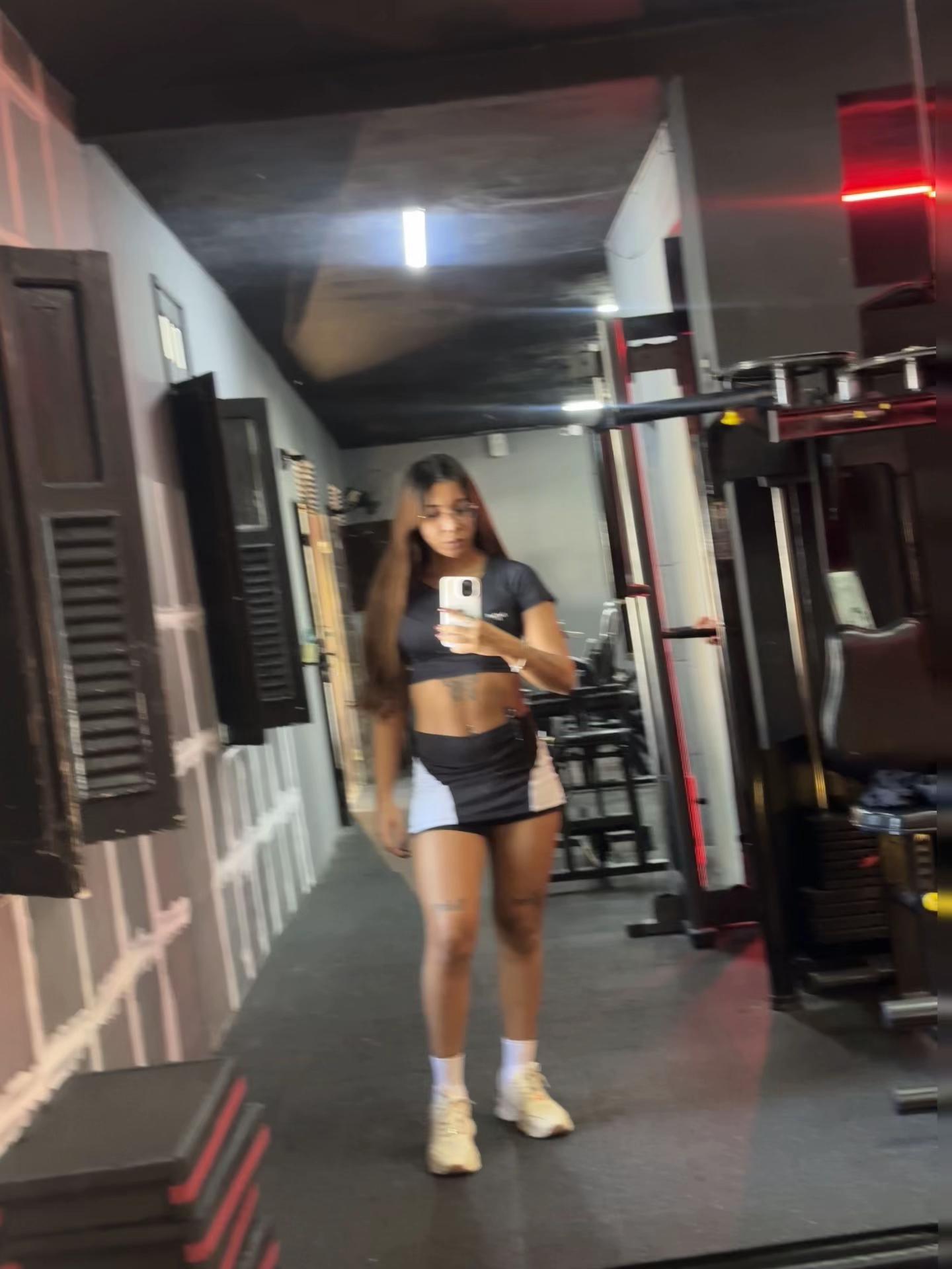 @Victória Alves8839