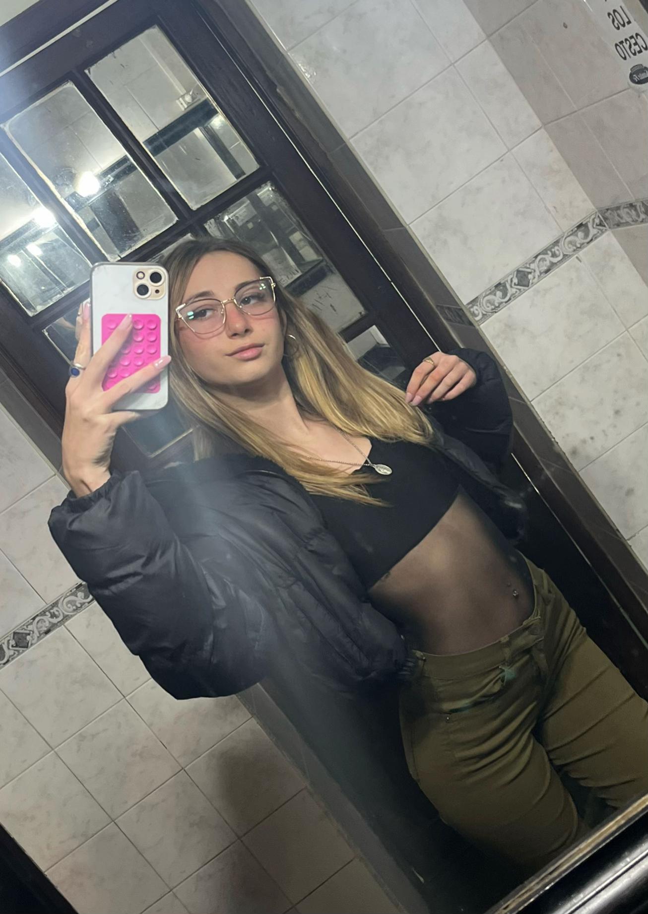 @Cande 👑
