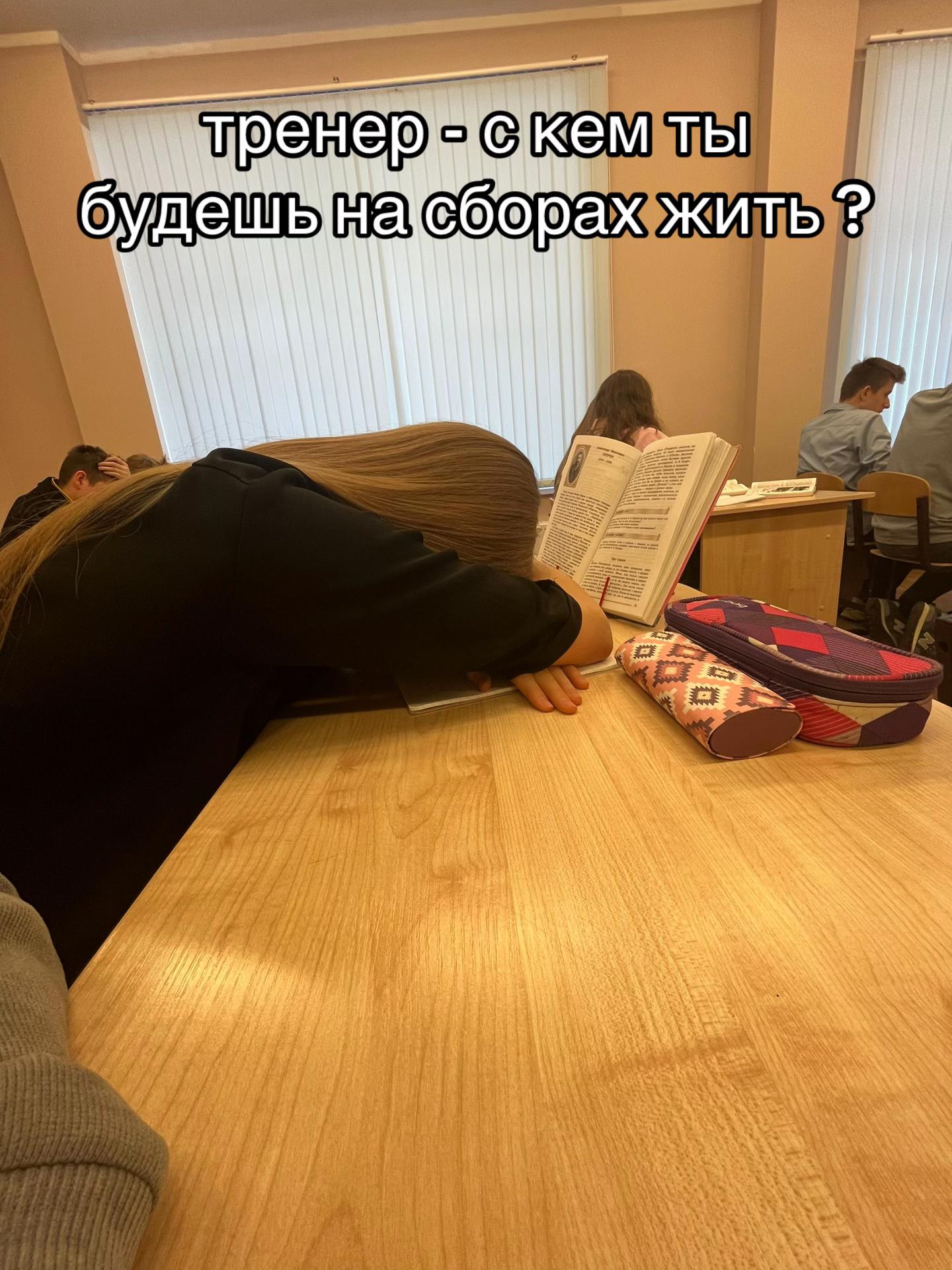 @hypezhoR