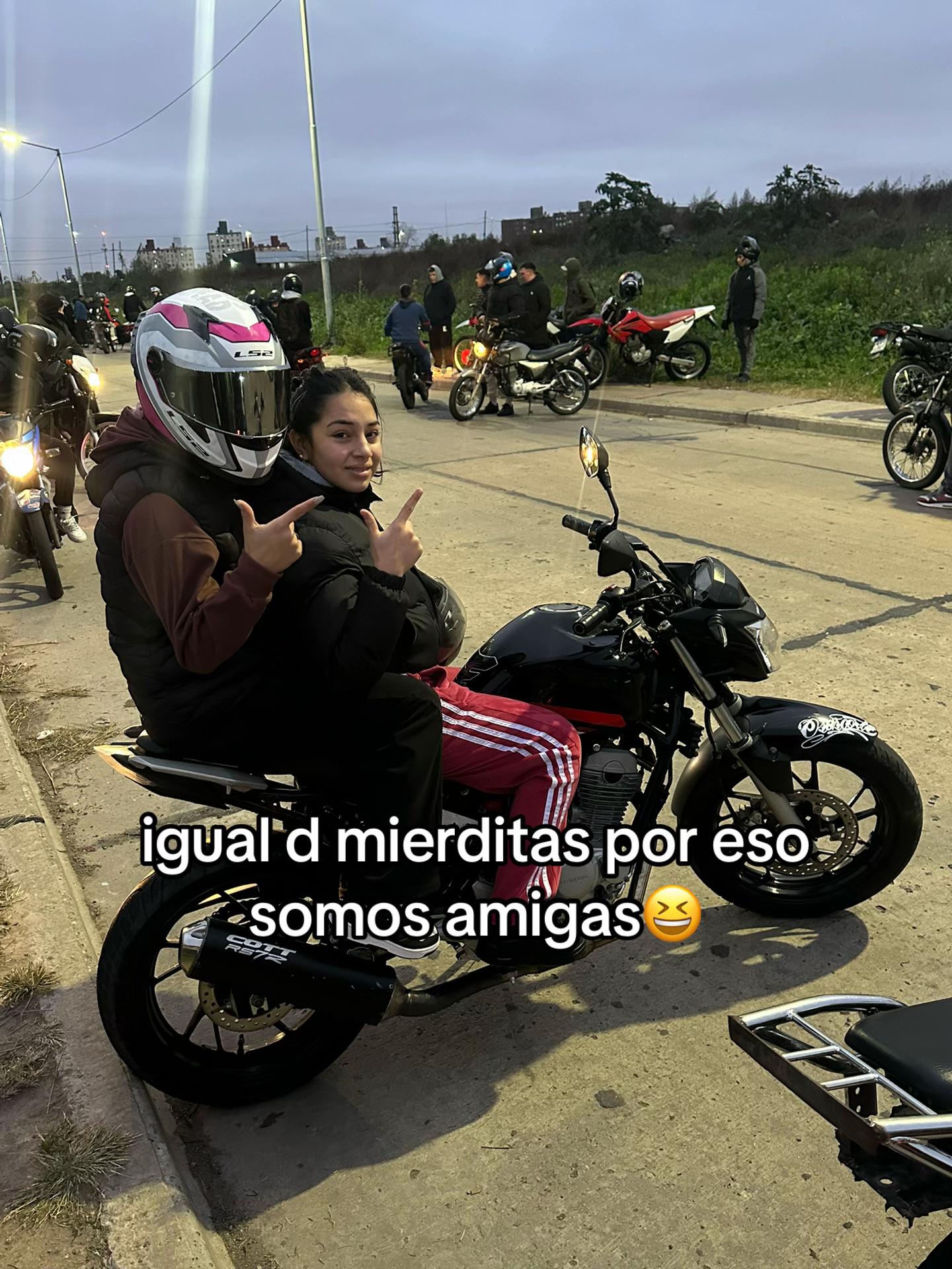 @vaaalll01_