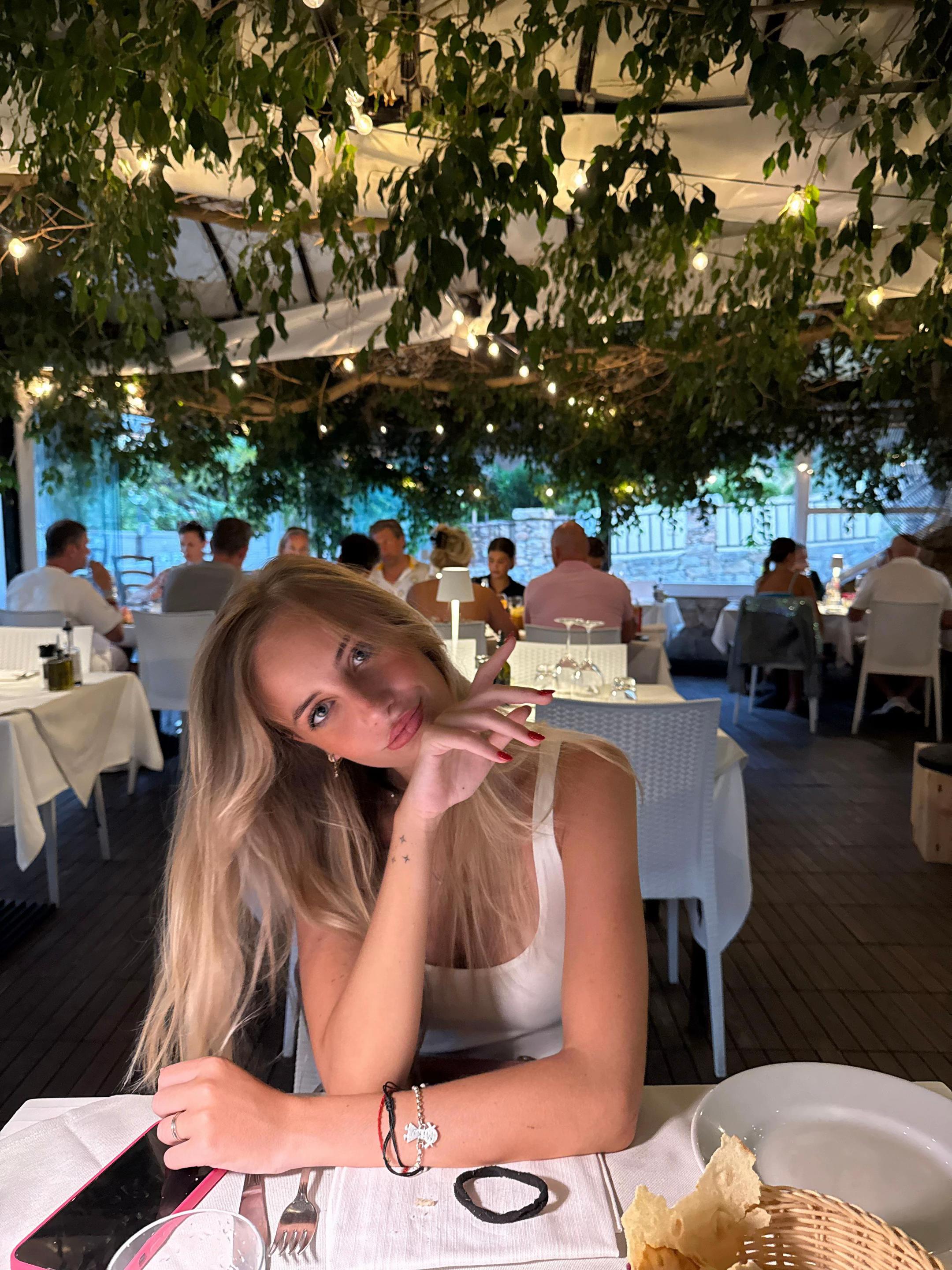 @ᴀʟᴇꜱꜱɪᴀ