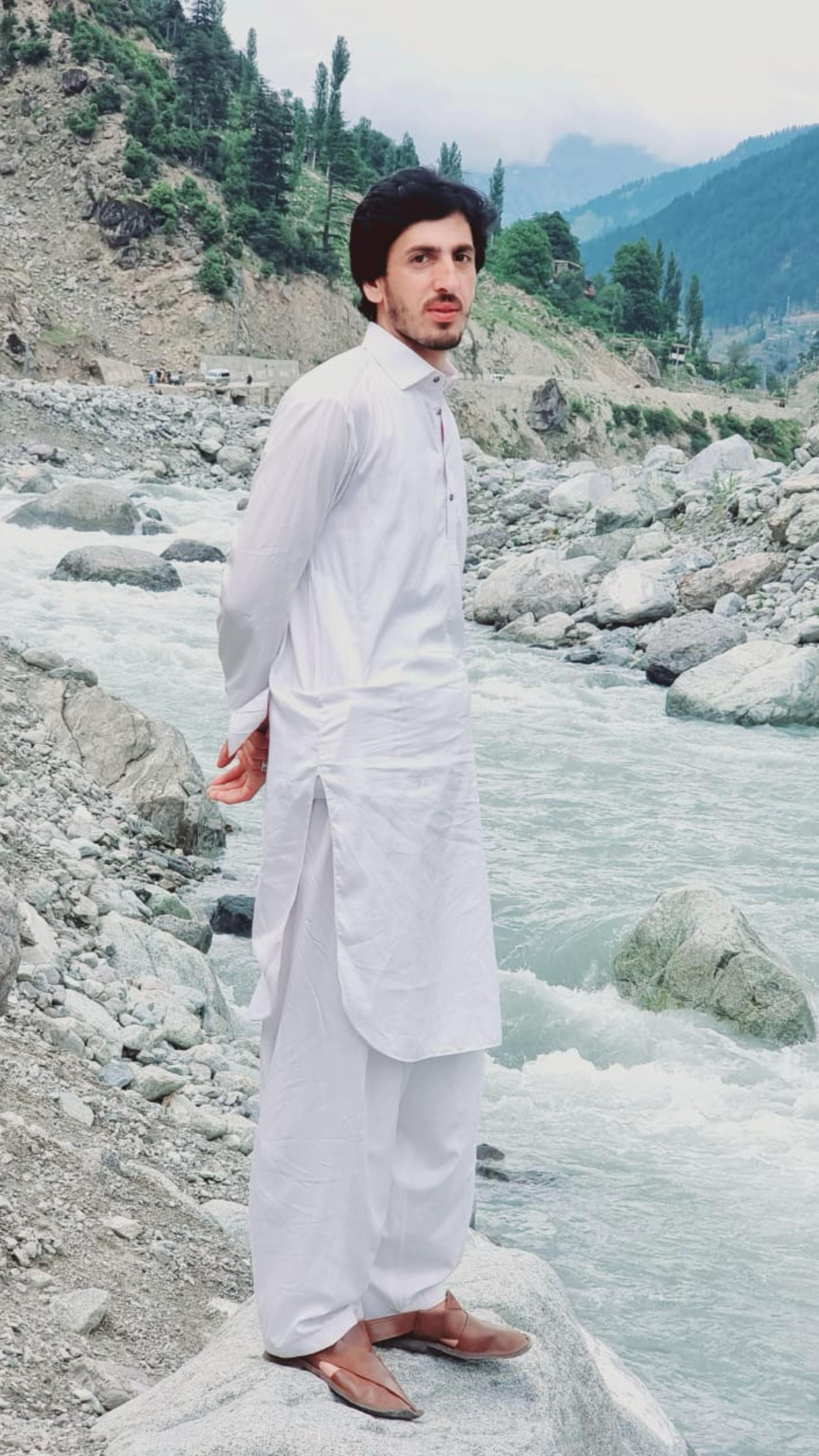 @Qaiss Khan