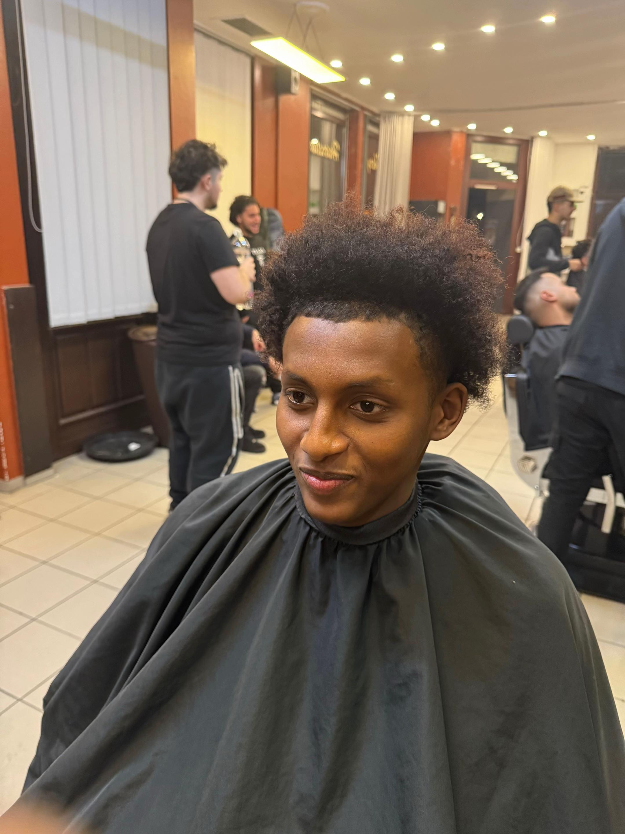 @Abdi der Friseur💈
