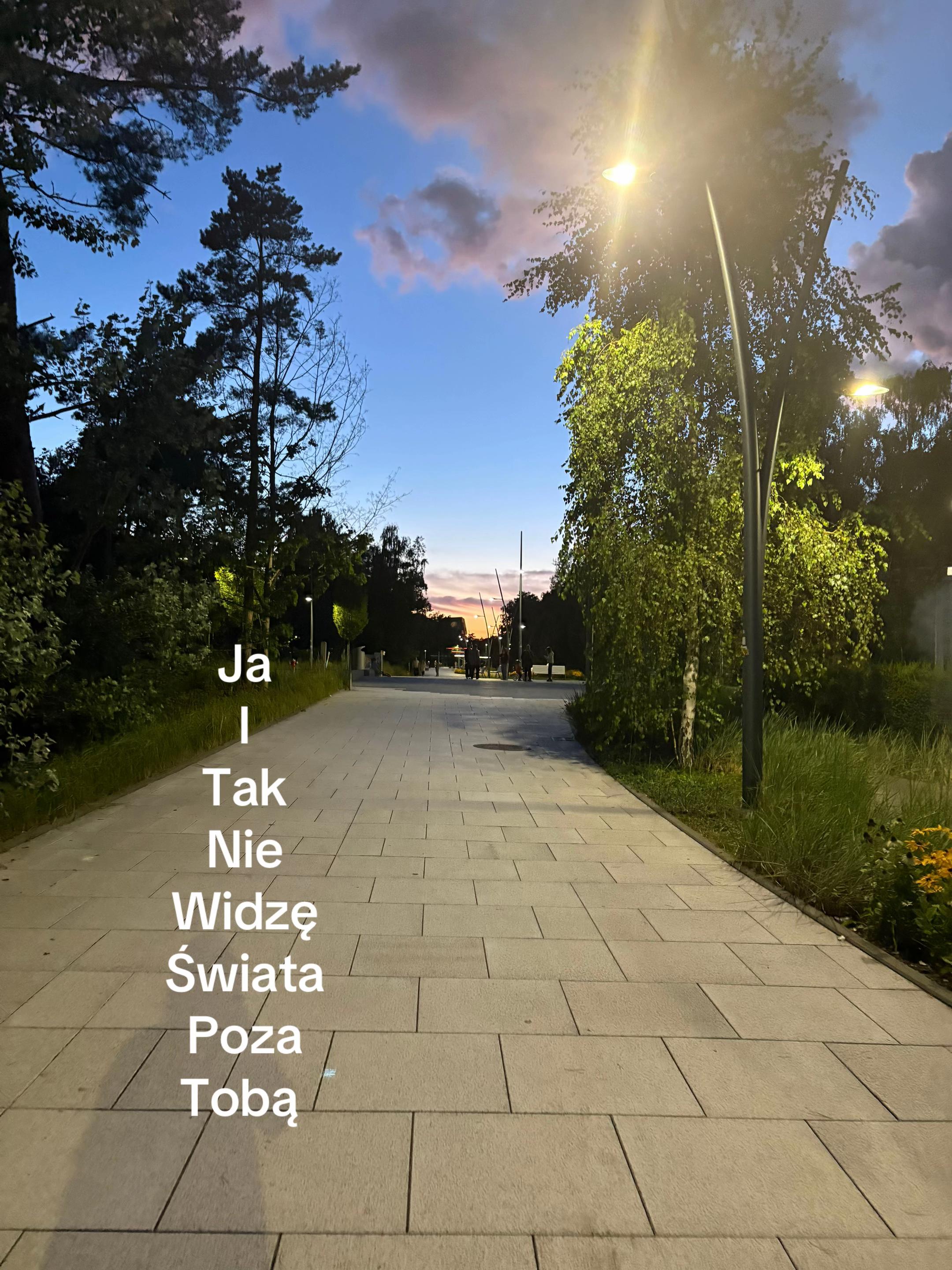 @Wszytsko i nic