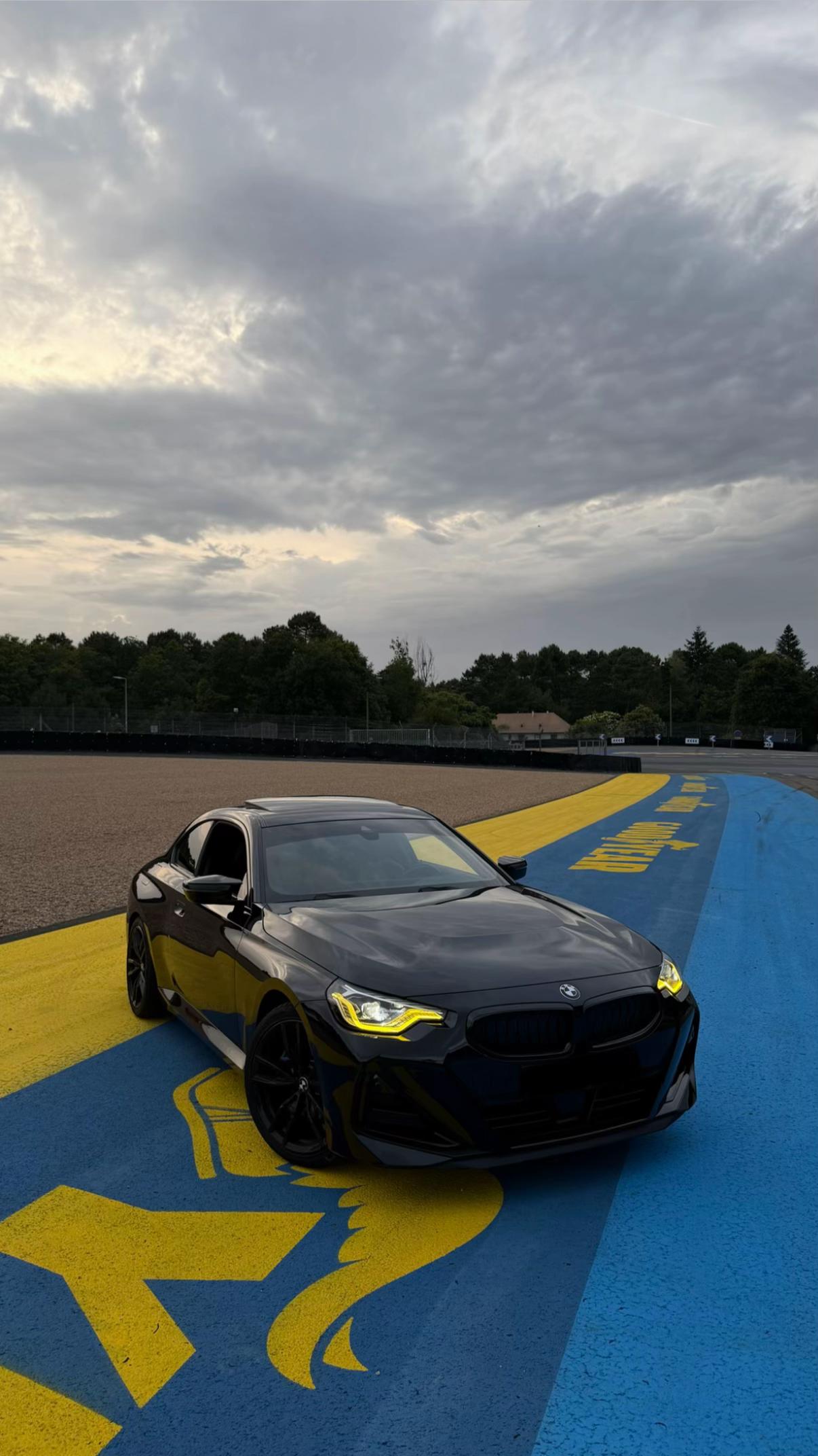 @Dark_m240i