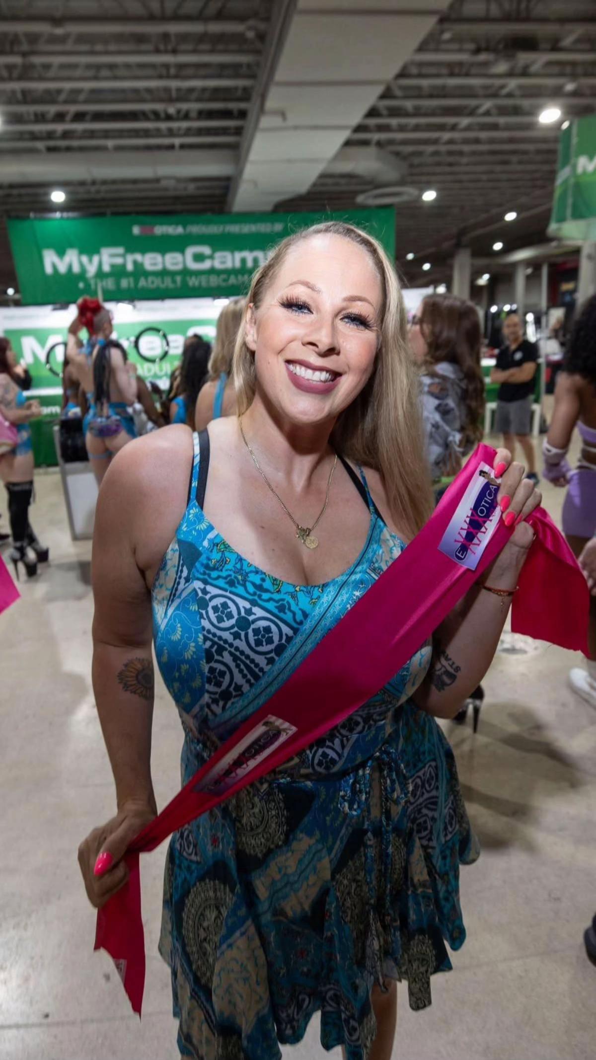 @Gianna Michaels