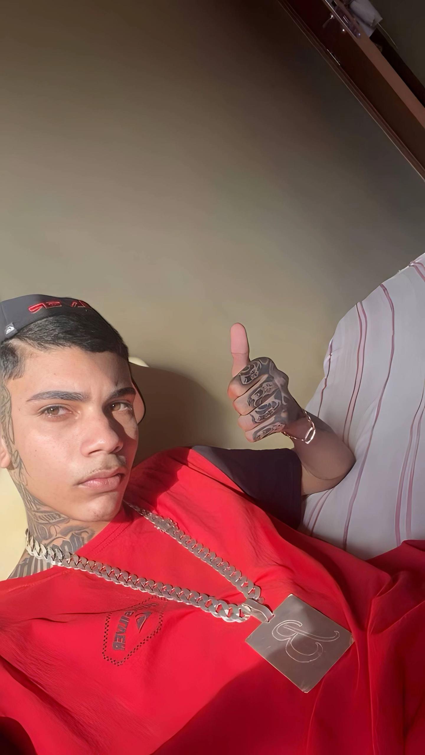 @féemdeus$ 🌊