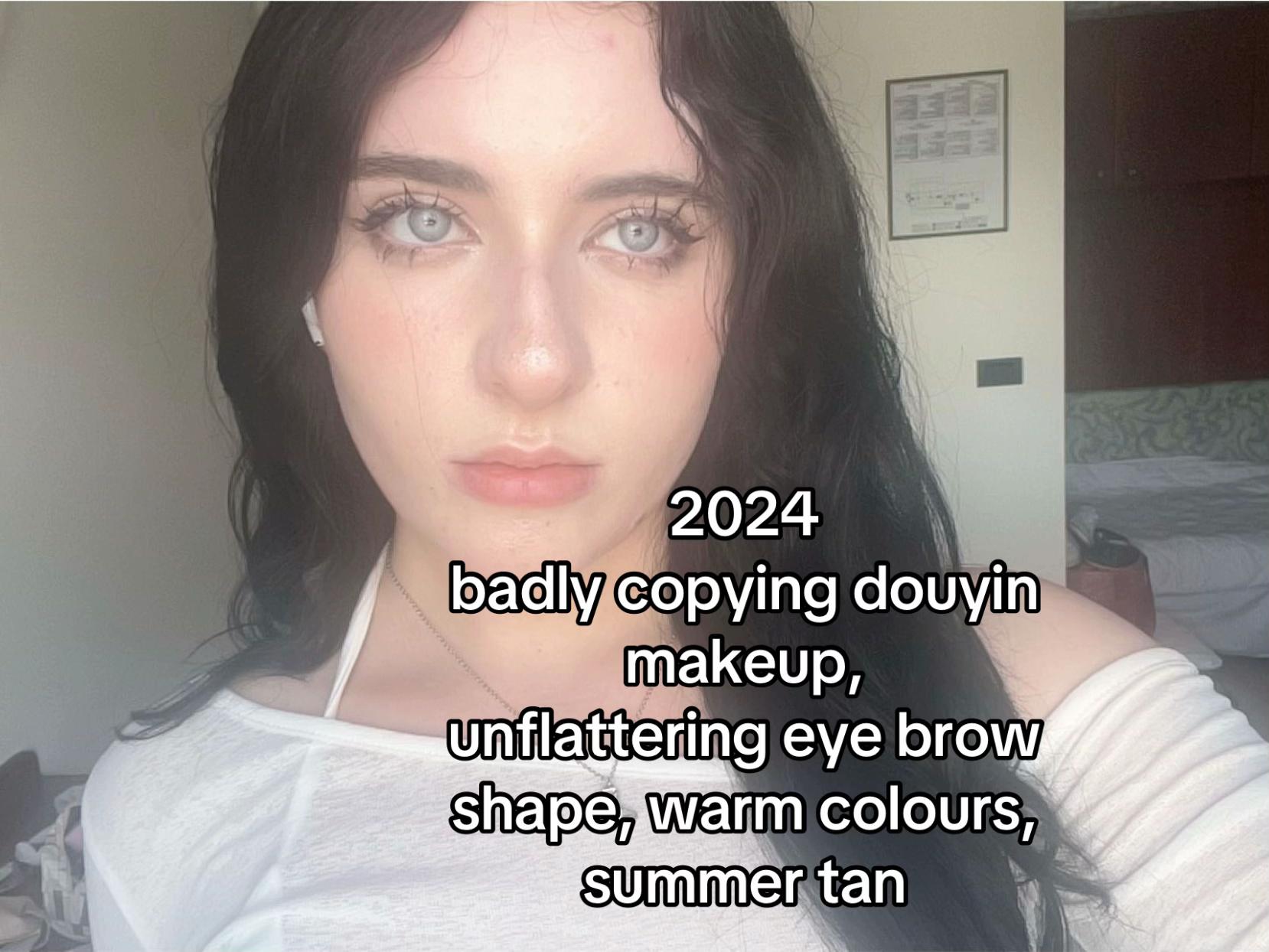 @livingforlola
