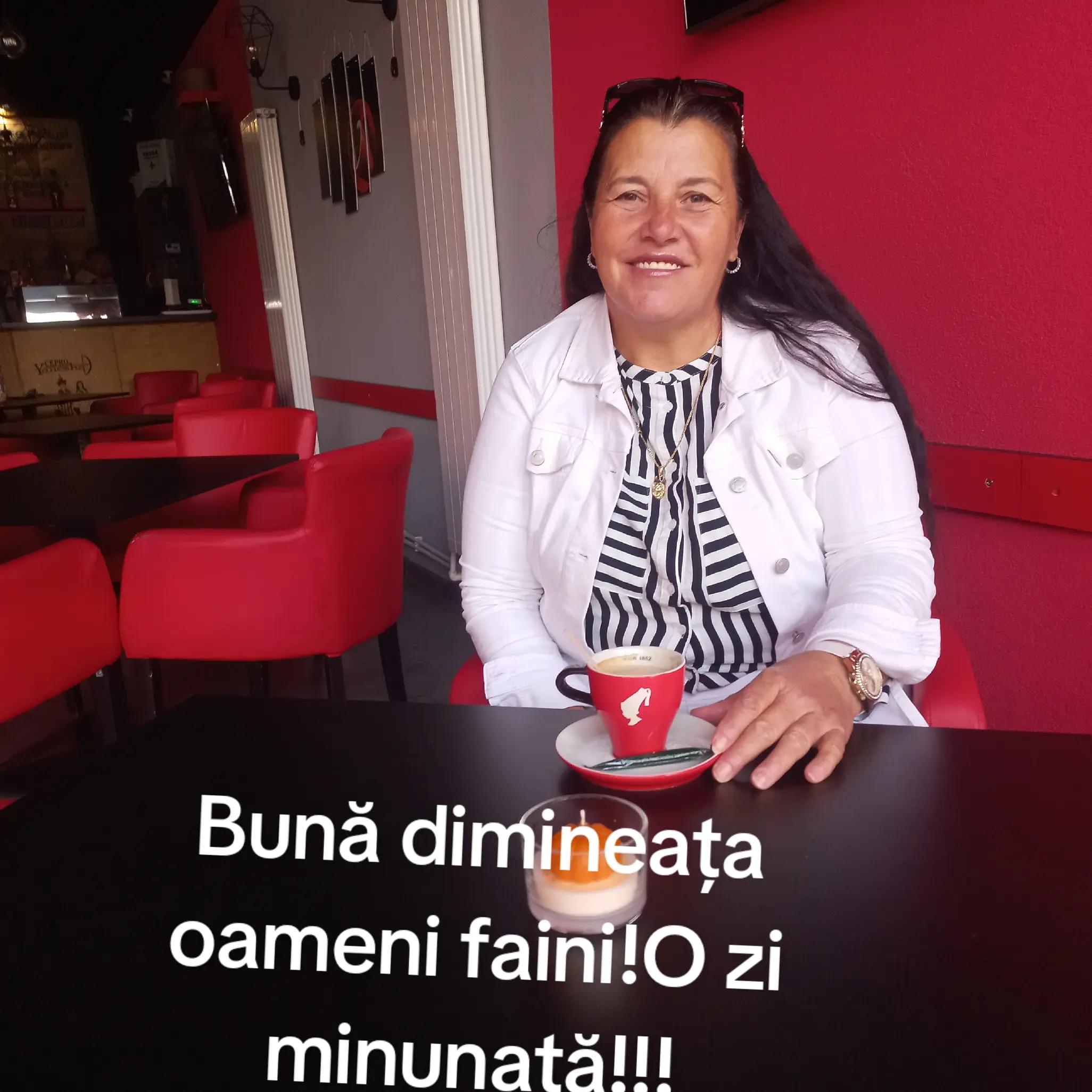@Elena Popa8028
