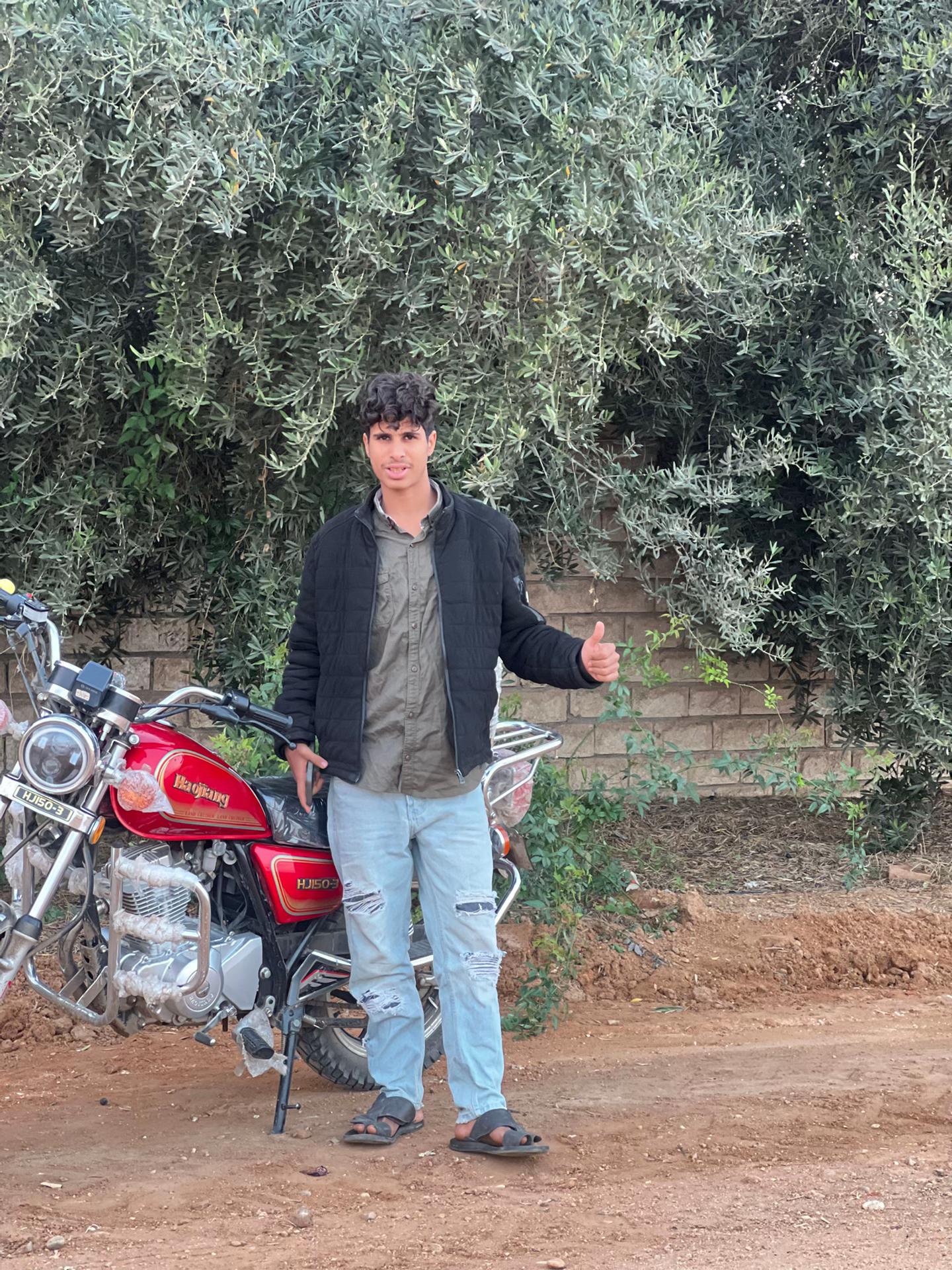 @عٍمرٍ آلُِسوُيهـ&sup1;&sup1;&sup1;